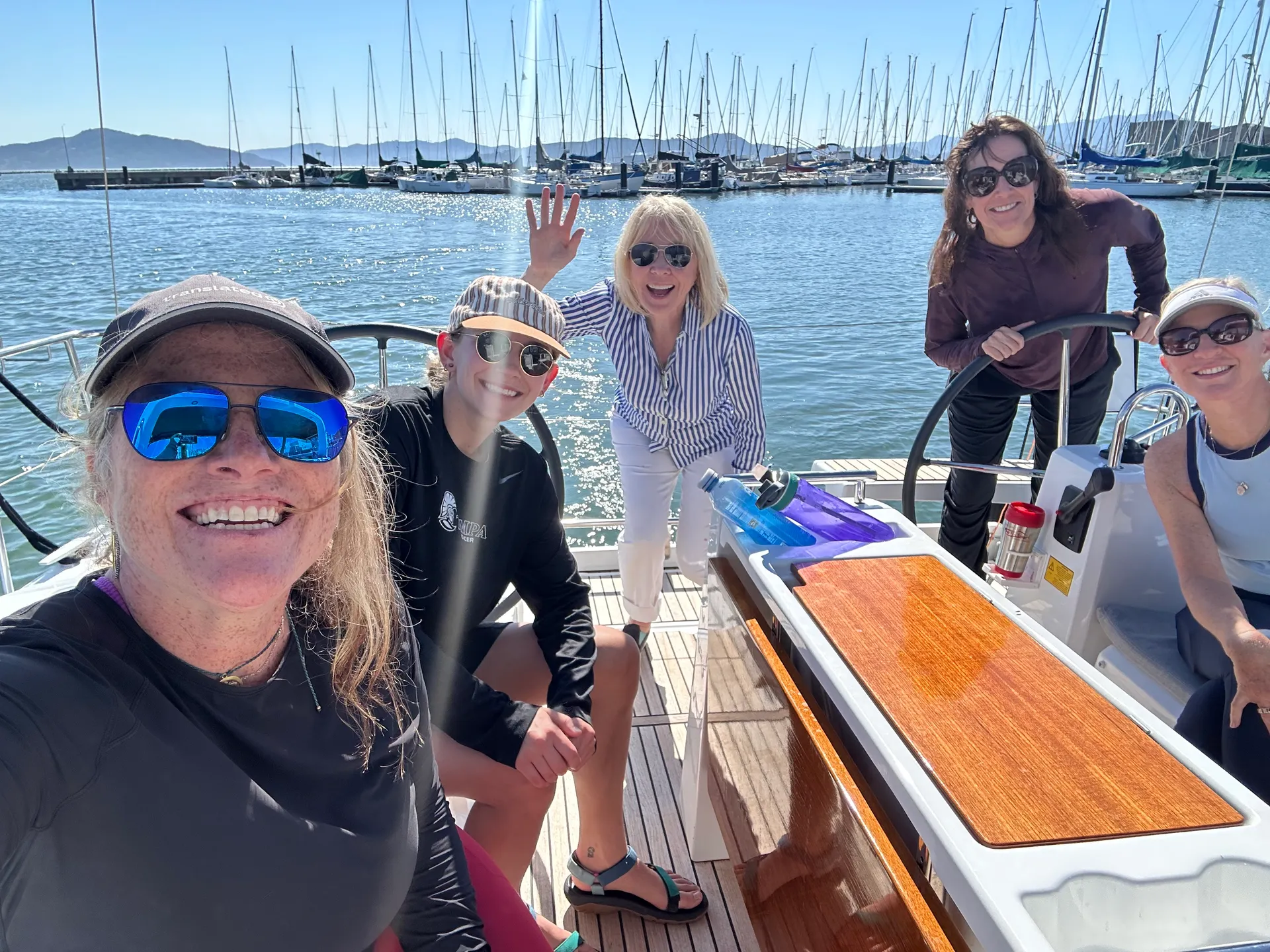 40' Luxury Cruising Sailboat – Private Charters for 8 Guests