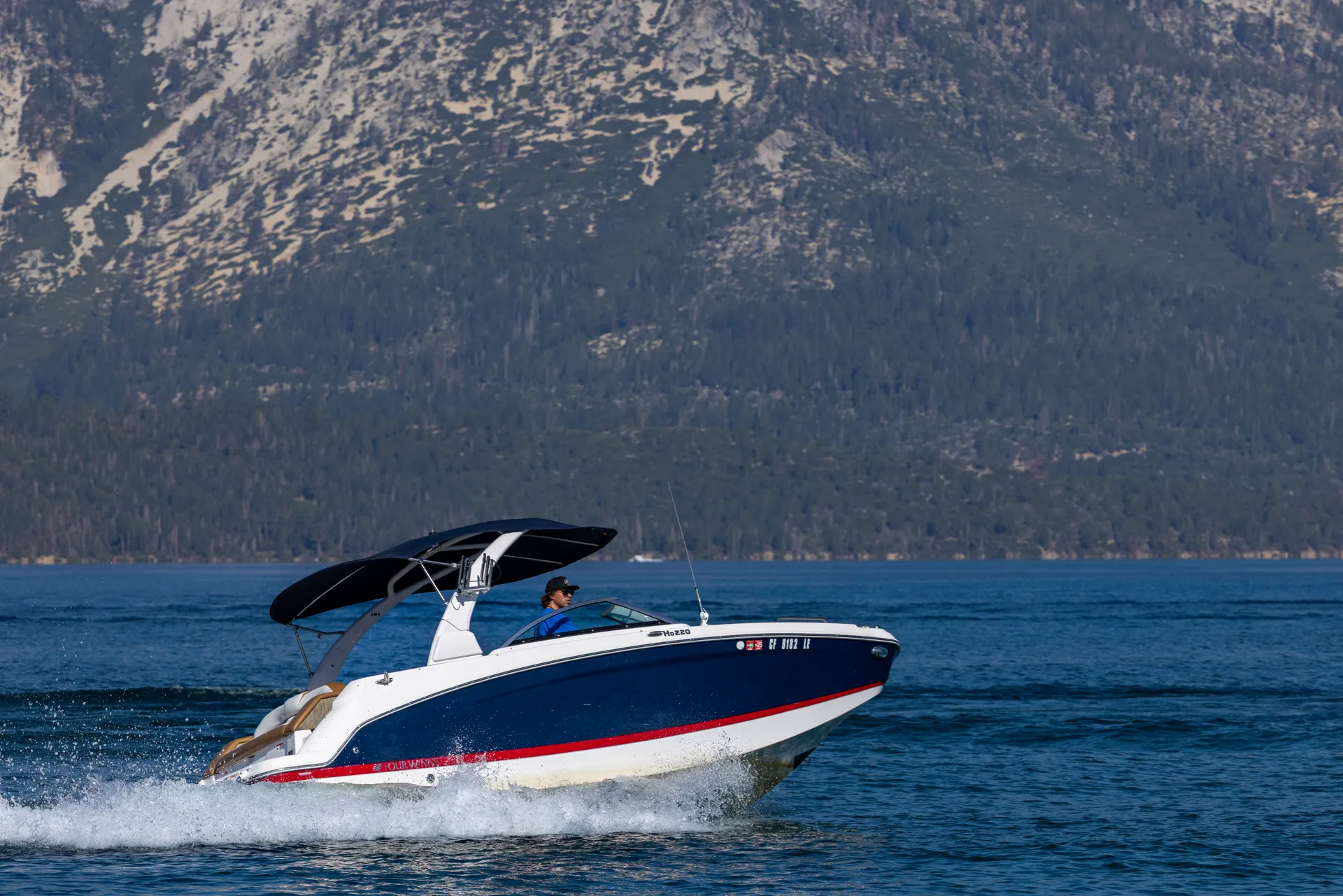 Four Winns Boats HD 220 in South Lake Tahoe, CA — photo 6