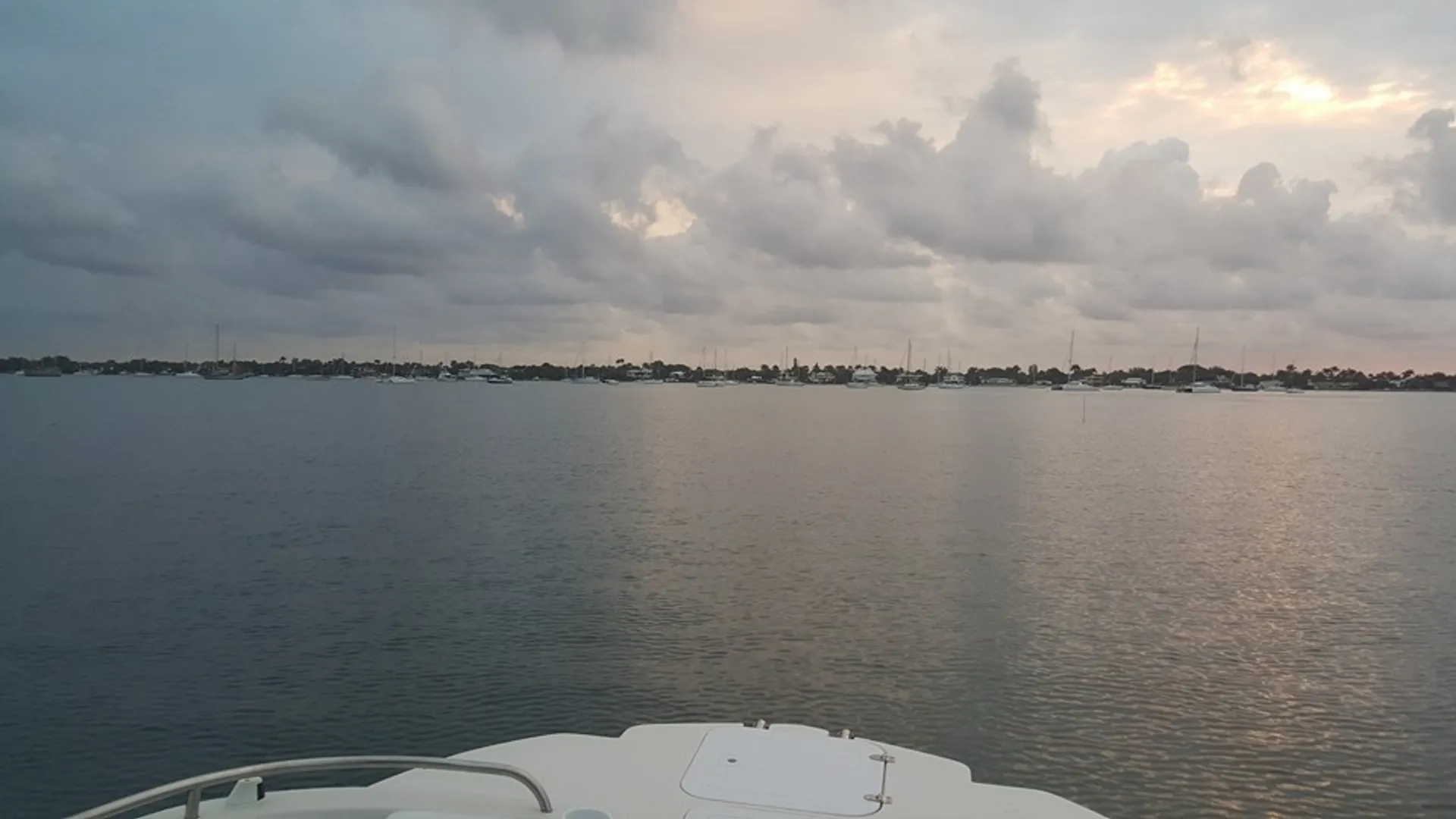 Starcraft Marine SVX 210 in Riviera Beach, FL — photo 4