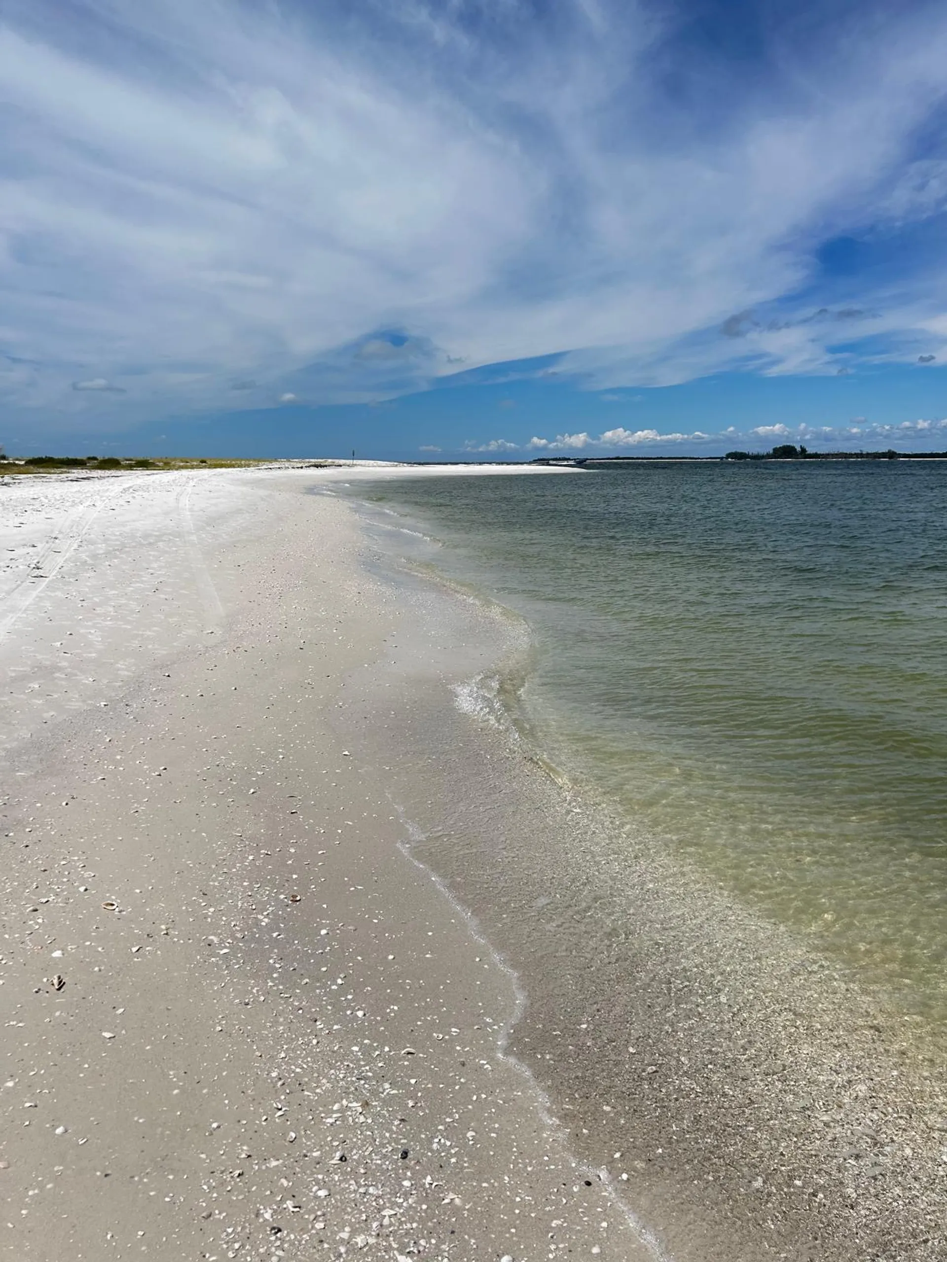 2025 24’ Bentley Legacy Tritoon 10-12 People Capacity Good for Groups