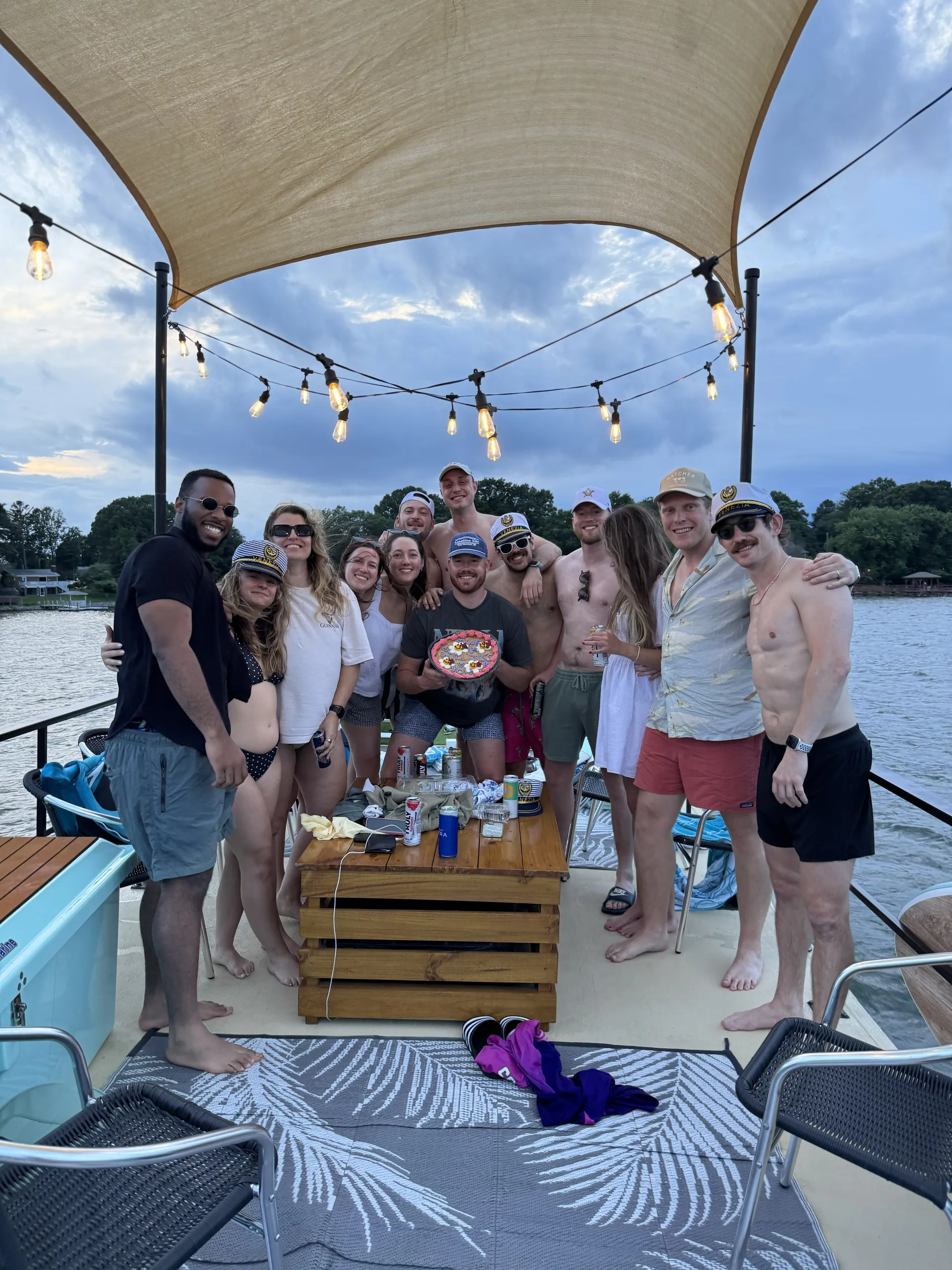 The Tiki Hut – Your Floating Paradise on Lake Norman