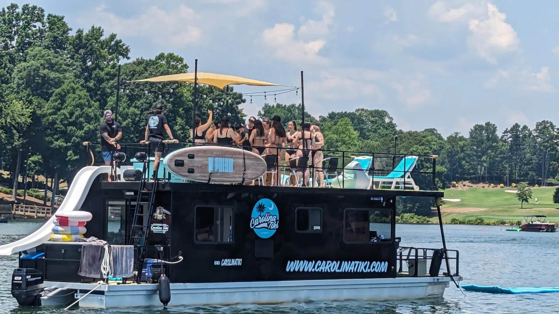 The Tiki Hut – Your Floating Paradise on Lake Norman