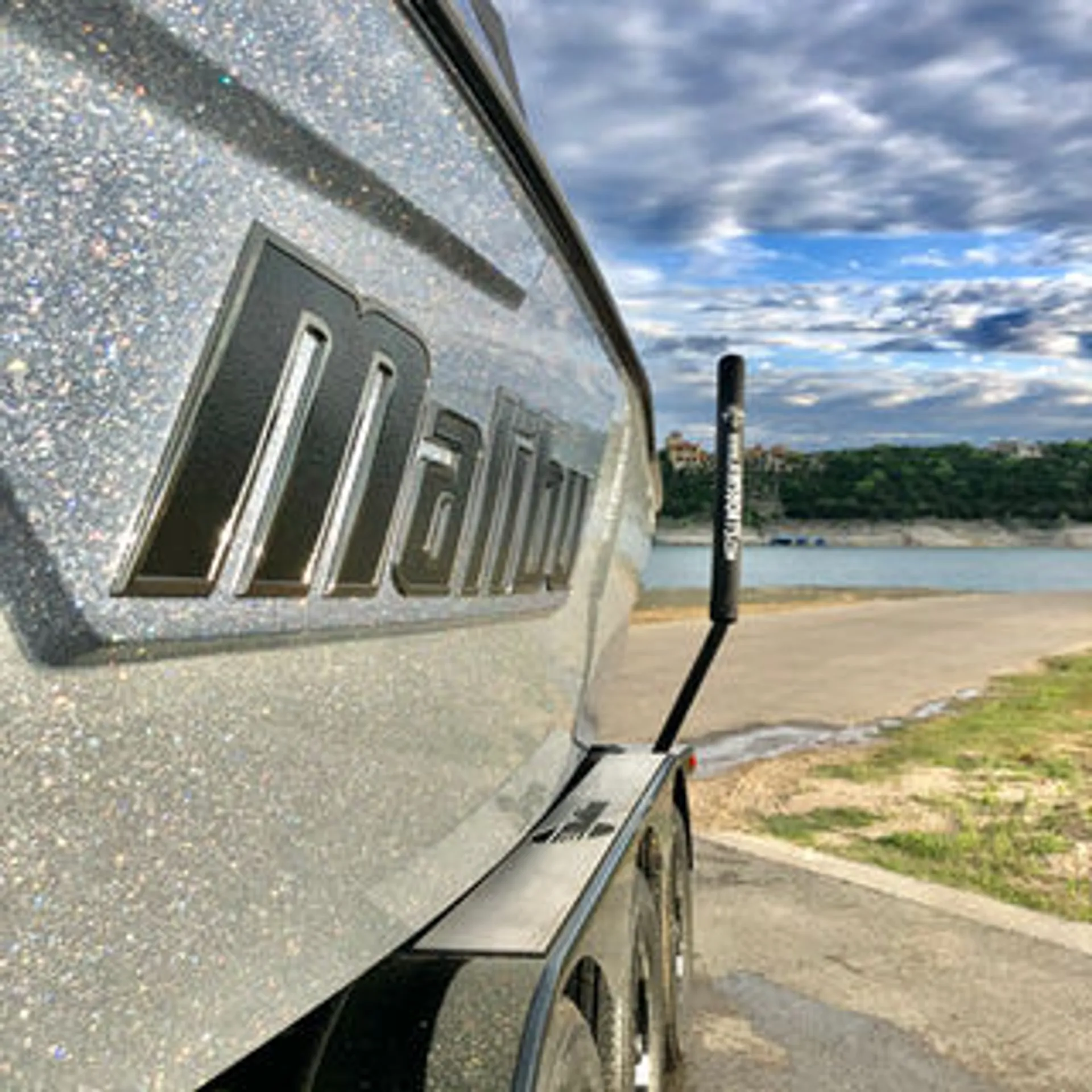 The best Wake Surfing and Wakeboarding boat in Lake Travis!!
