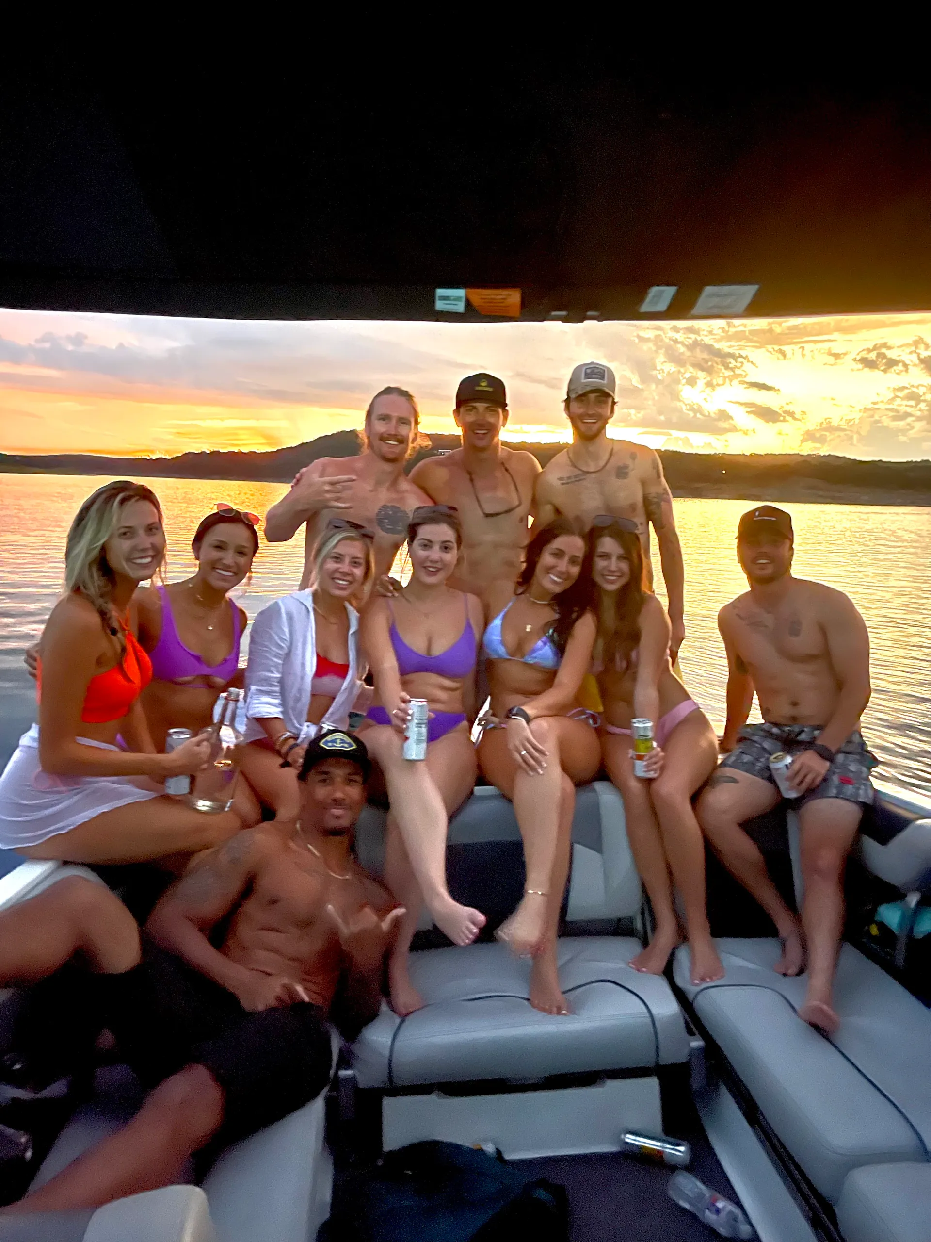 The best Wake Surfing and Wakeboarding boat in Lake Travis!!
