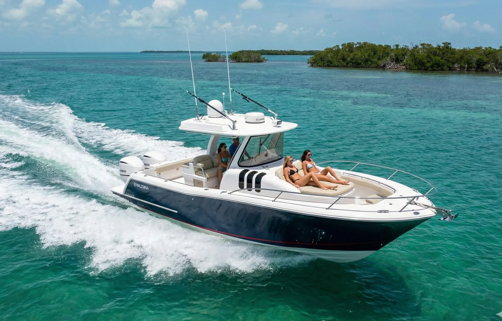 Private Center Console Yacht – Luxury Meets Adventure, Your Way