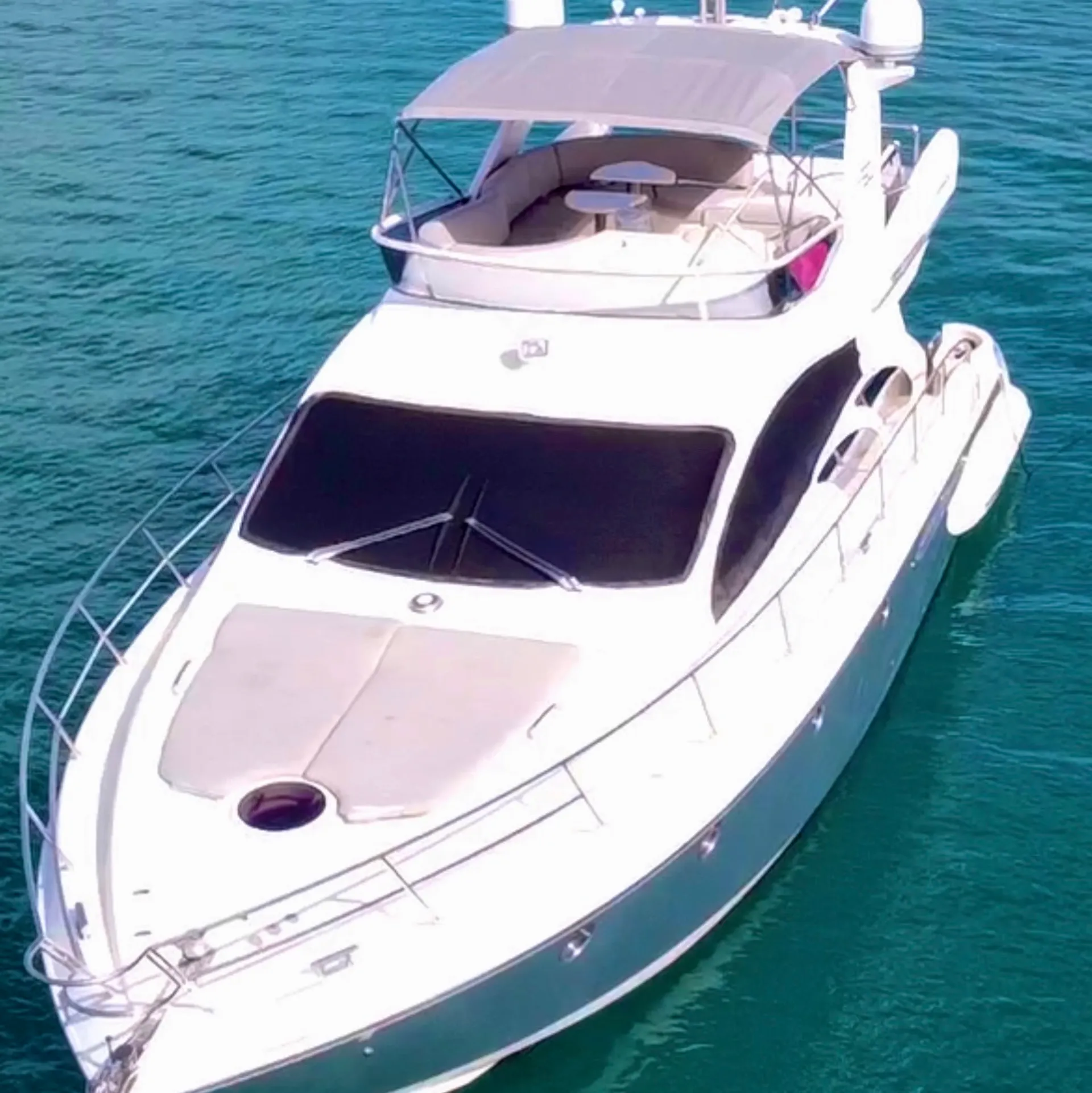 Gorgeous Azimut 55' Flybridge, Haulover sandbar access 