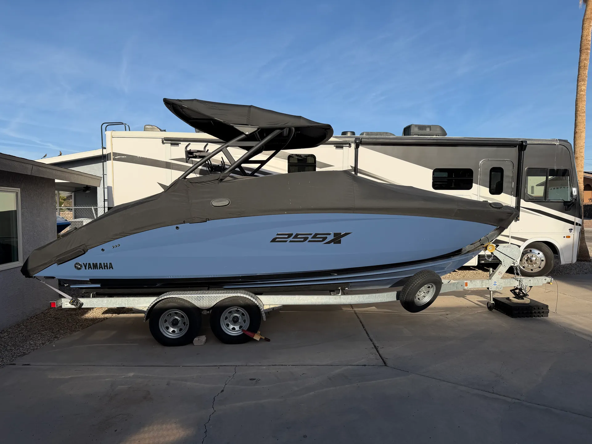 Wakeboard/Surf | ‘25 Yamaha 255XD – Captain Included