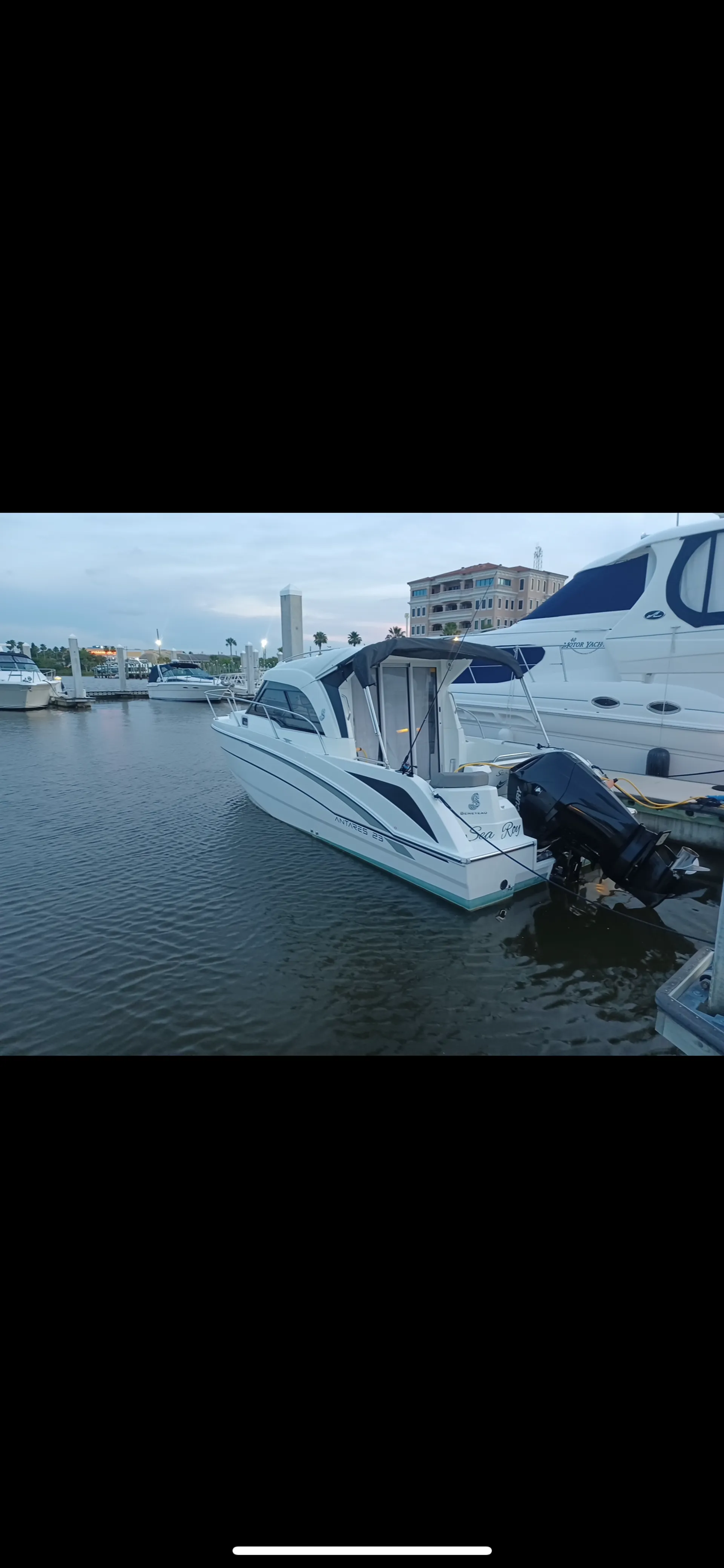 Lakeside Paradise Escape - 26’ Cabin Cruiser