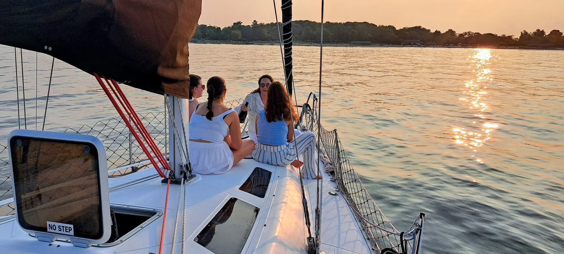 HUNTER LEGEND 35 SAILBOAT CRUISER MOTORSAILER