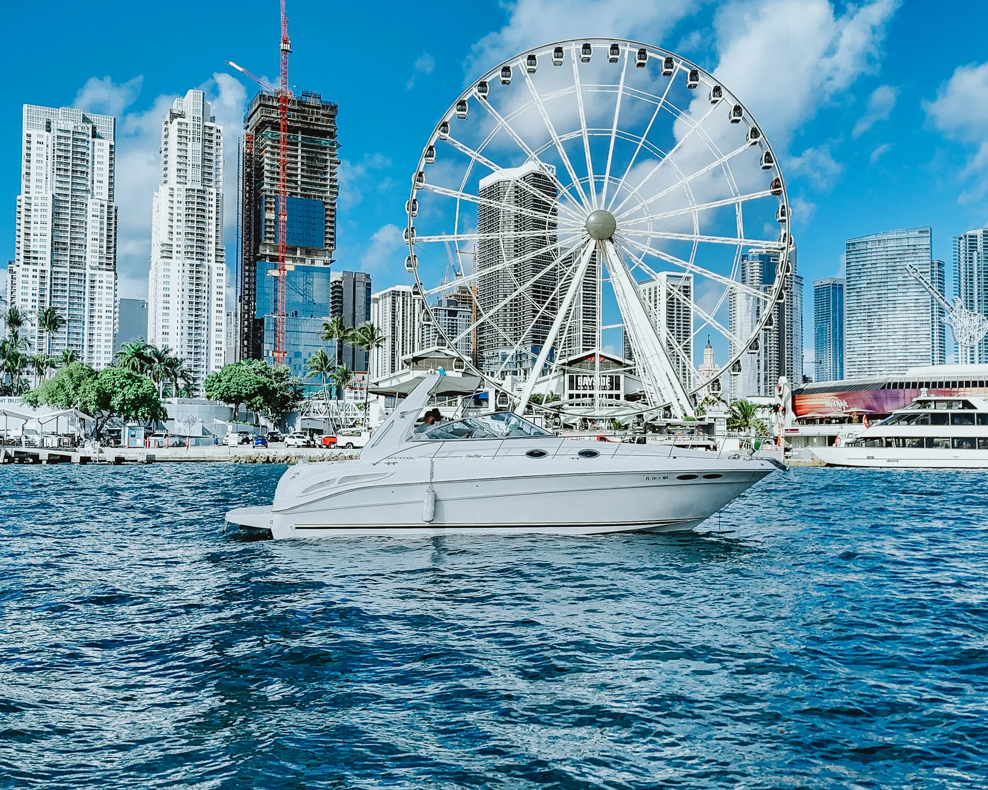 Sea Ray Boats Sundancer 340 in Miami, FL — photo 4
