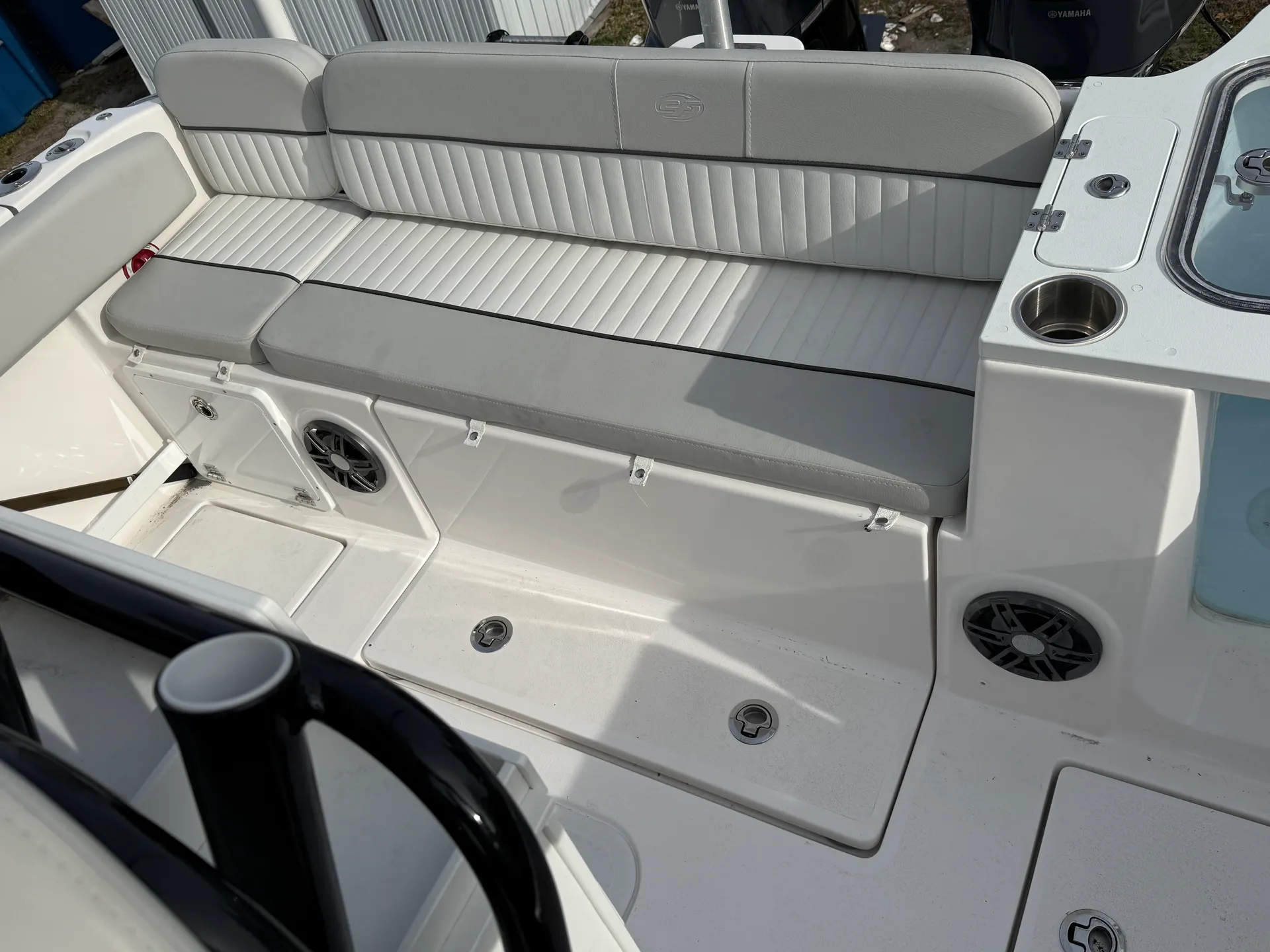 Fully-equipped, gyro-stabilized 2023 Sea Fox 268 Commander