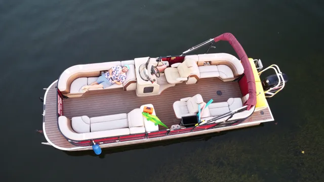 Rent a ENCORE BENTLEY pontoon in Austin, TX near me