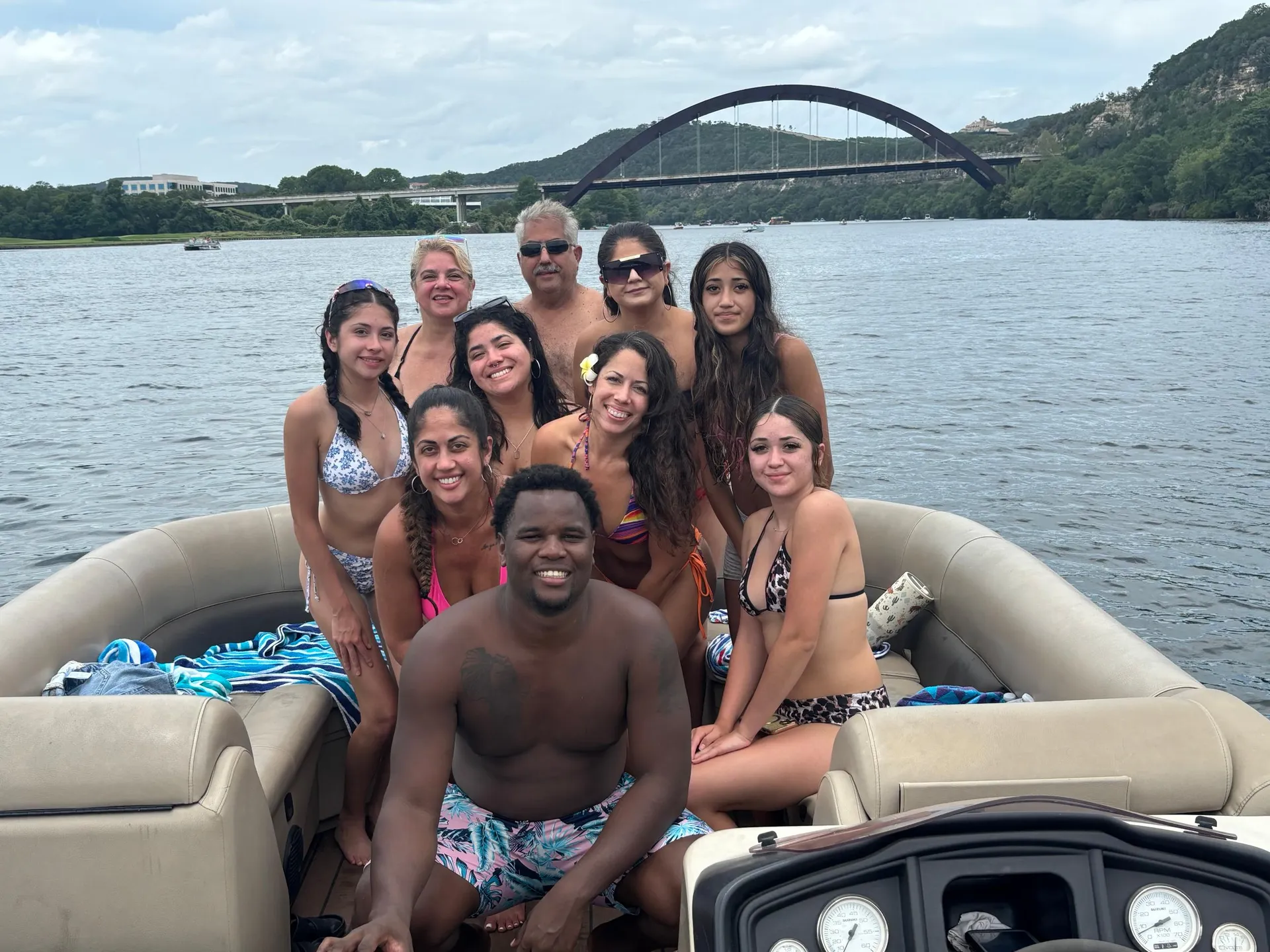 Lake Austin Captained Pontoon – Party Cove and Waterfront
