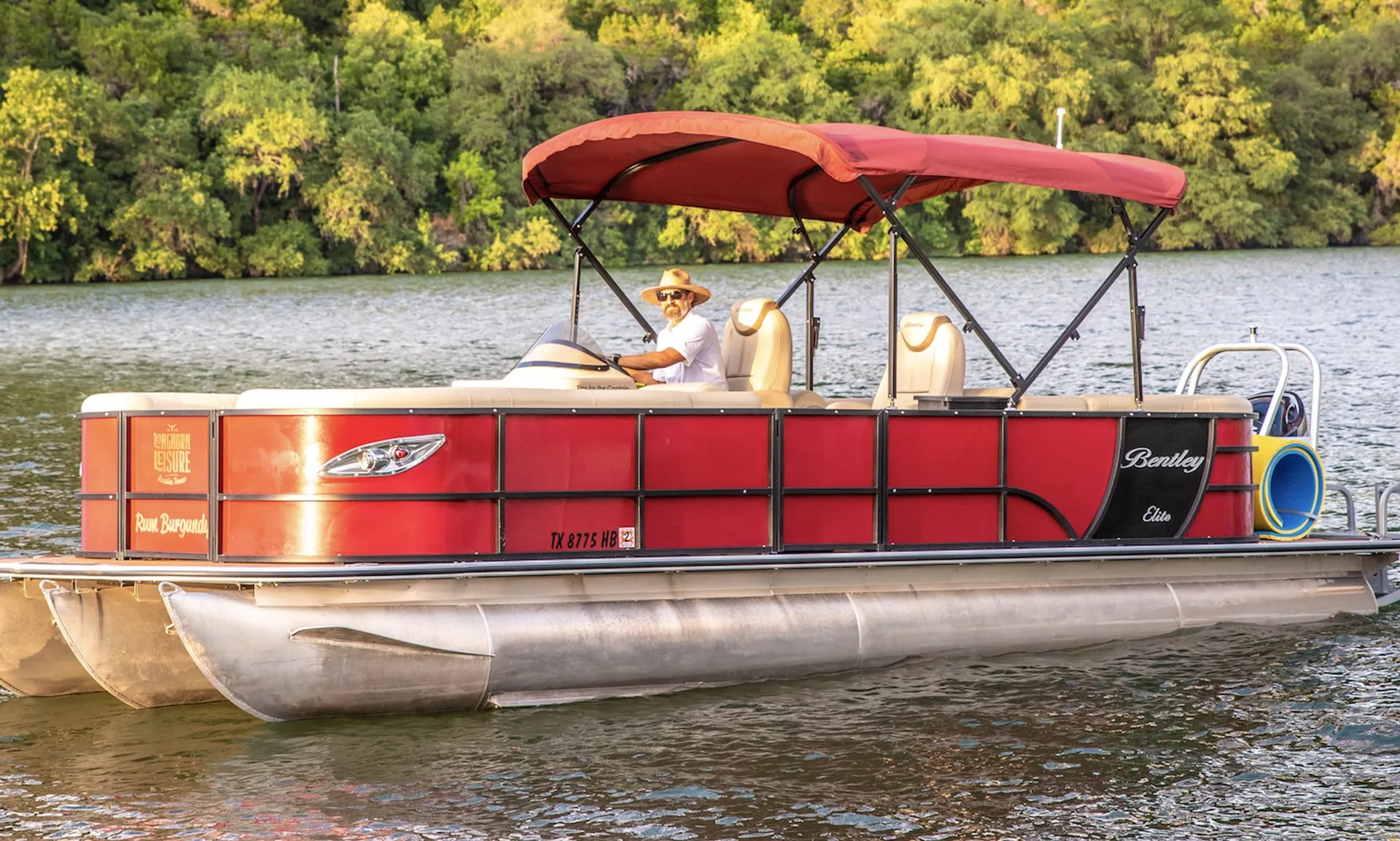 Lake Austin Captained Pontoon – Party Cove and Waterfront