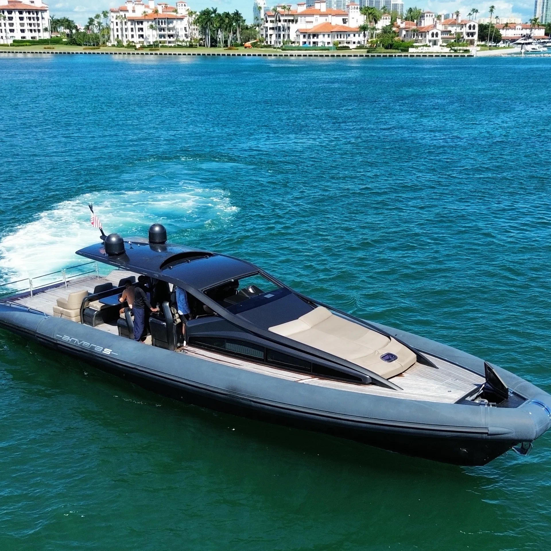 Beautiful Sea Ray 65 Yacht ! ✅