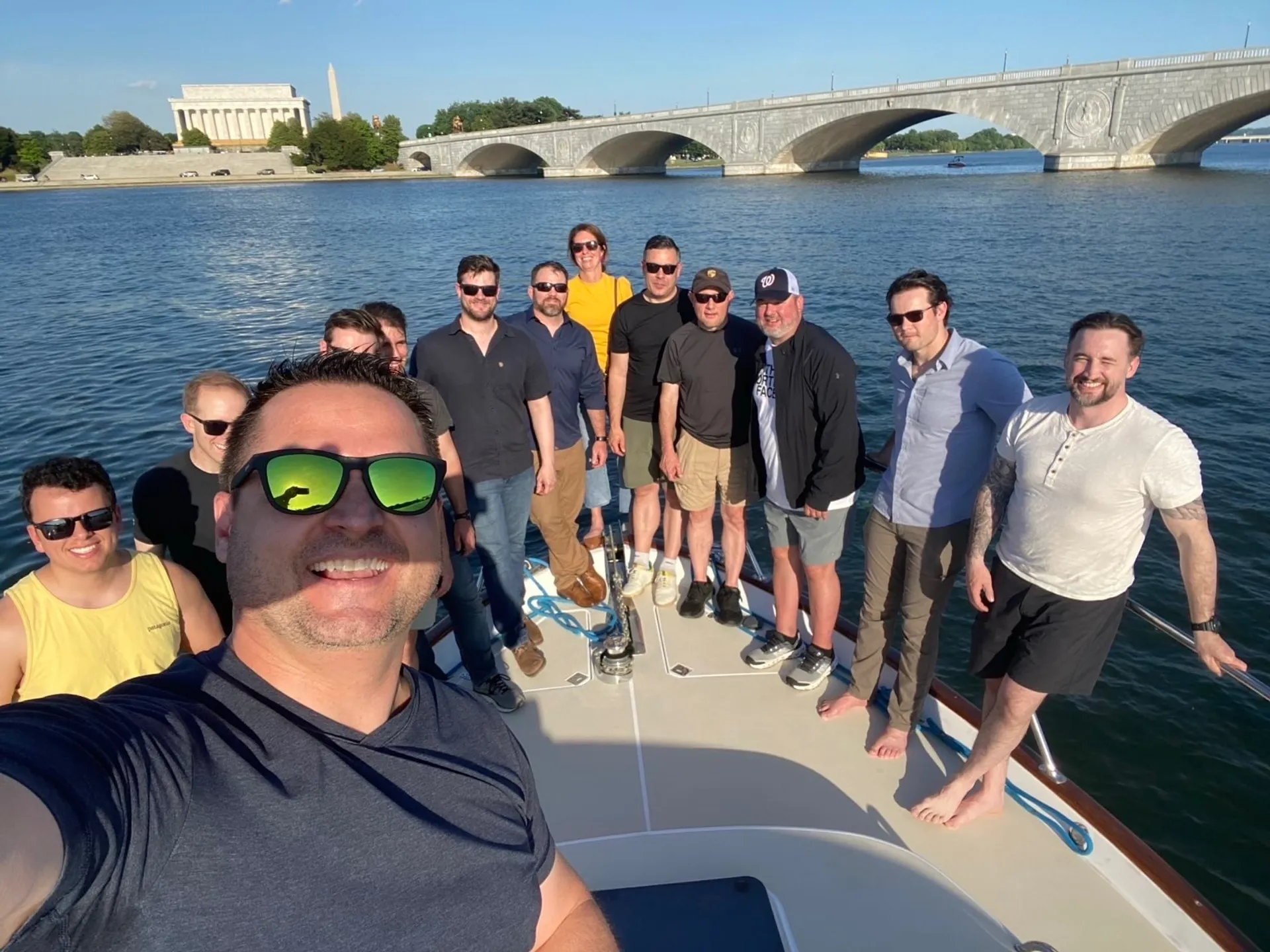 37' Luxury Private Yacht - Washington DC Potomac Boat Tours