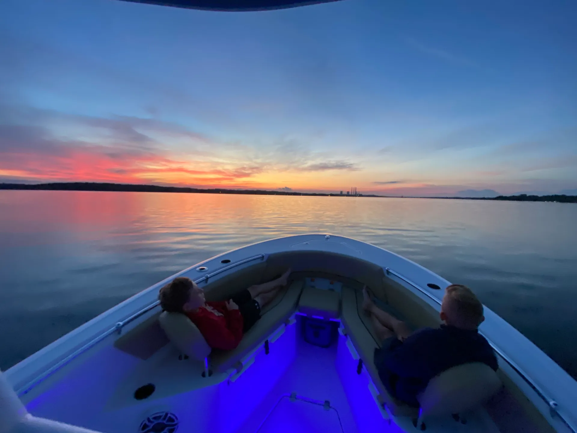 Escape Reality – Sunset Cruises & Sandbar Adventures