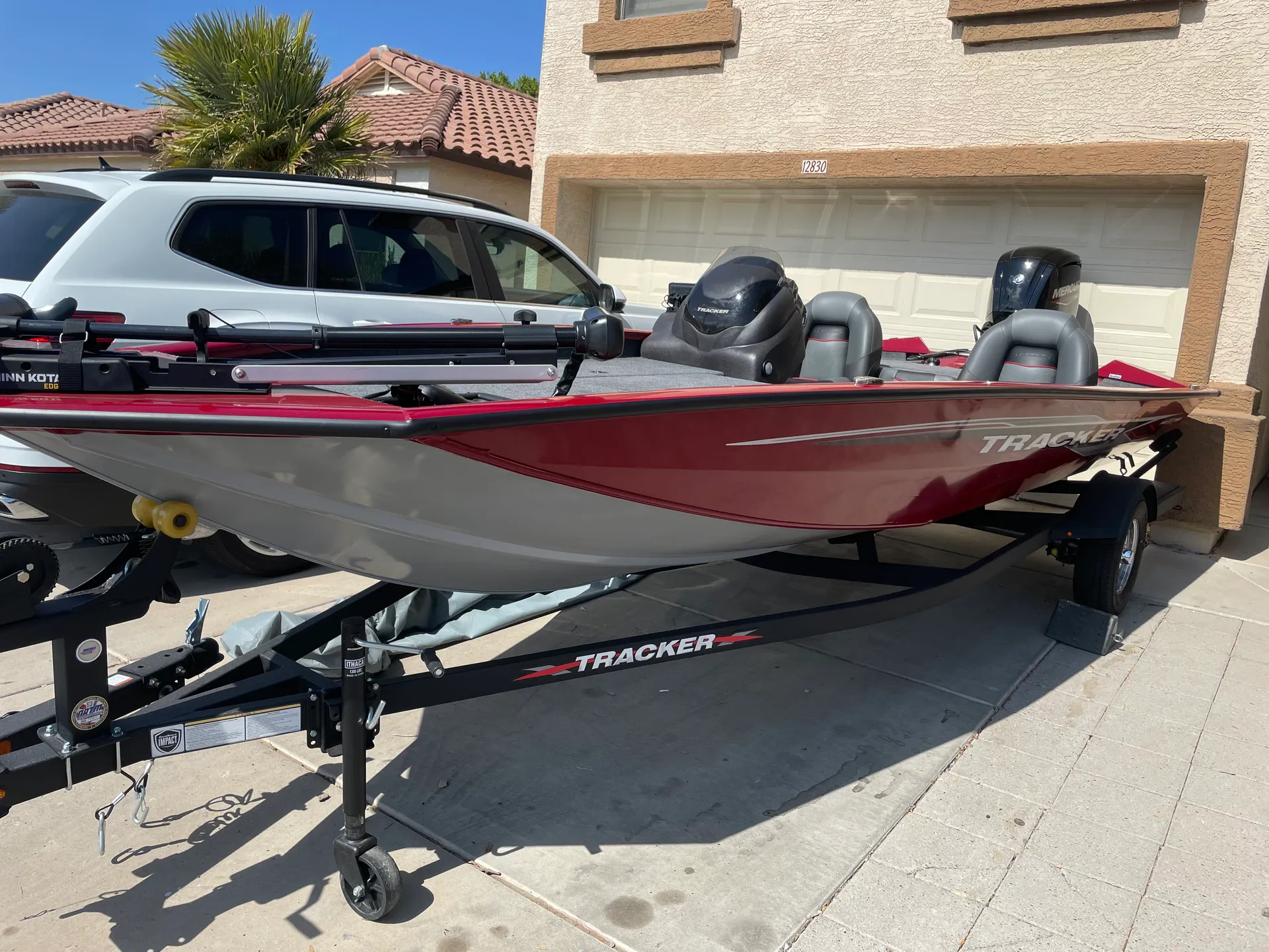 2024 Tracker Pro Team 190TX, lake ready for a great fishing adventure.
