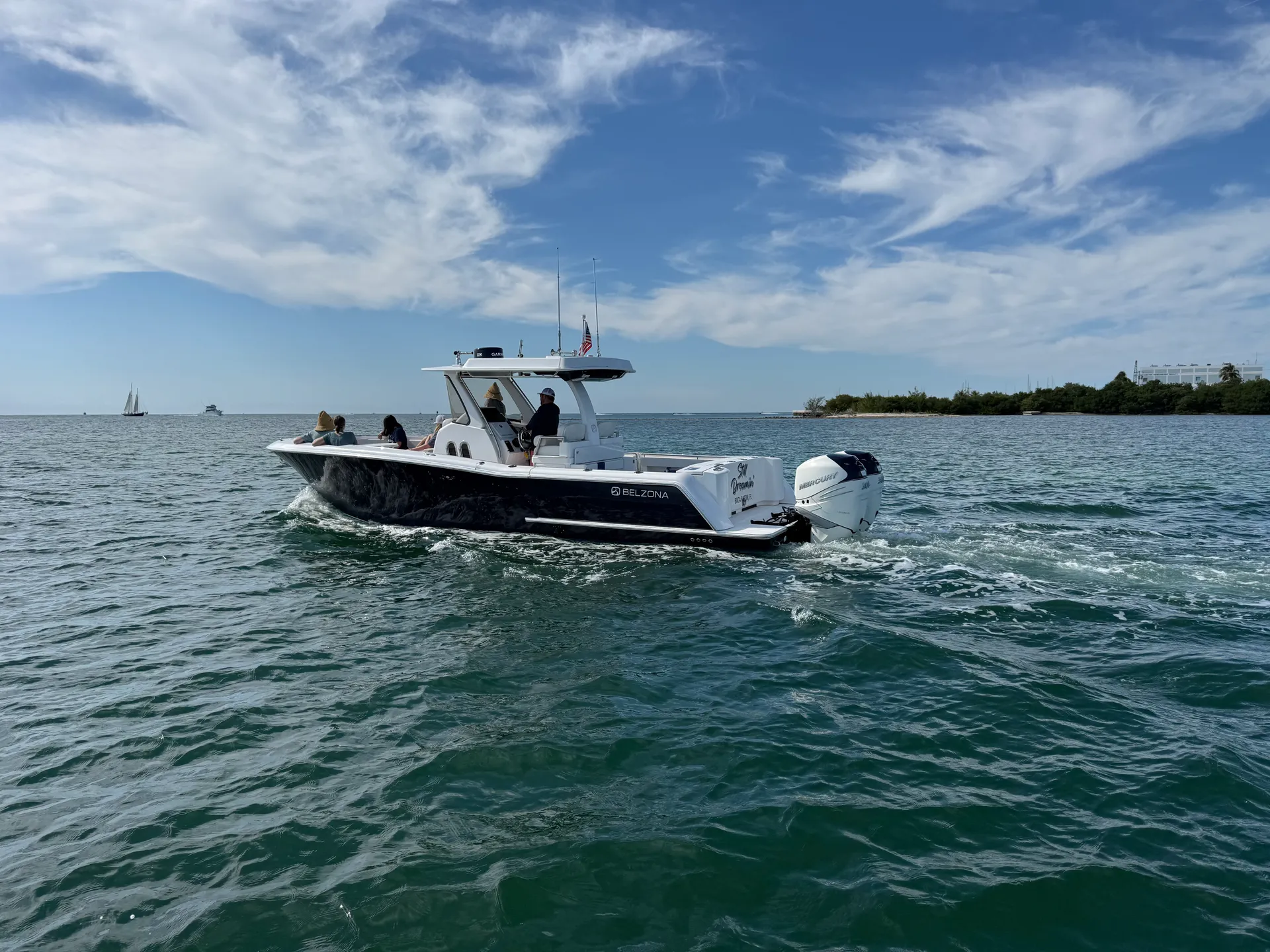 The Ultimate Luxury Center Console - Belzona 325cc