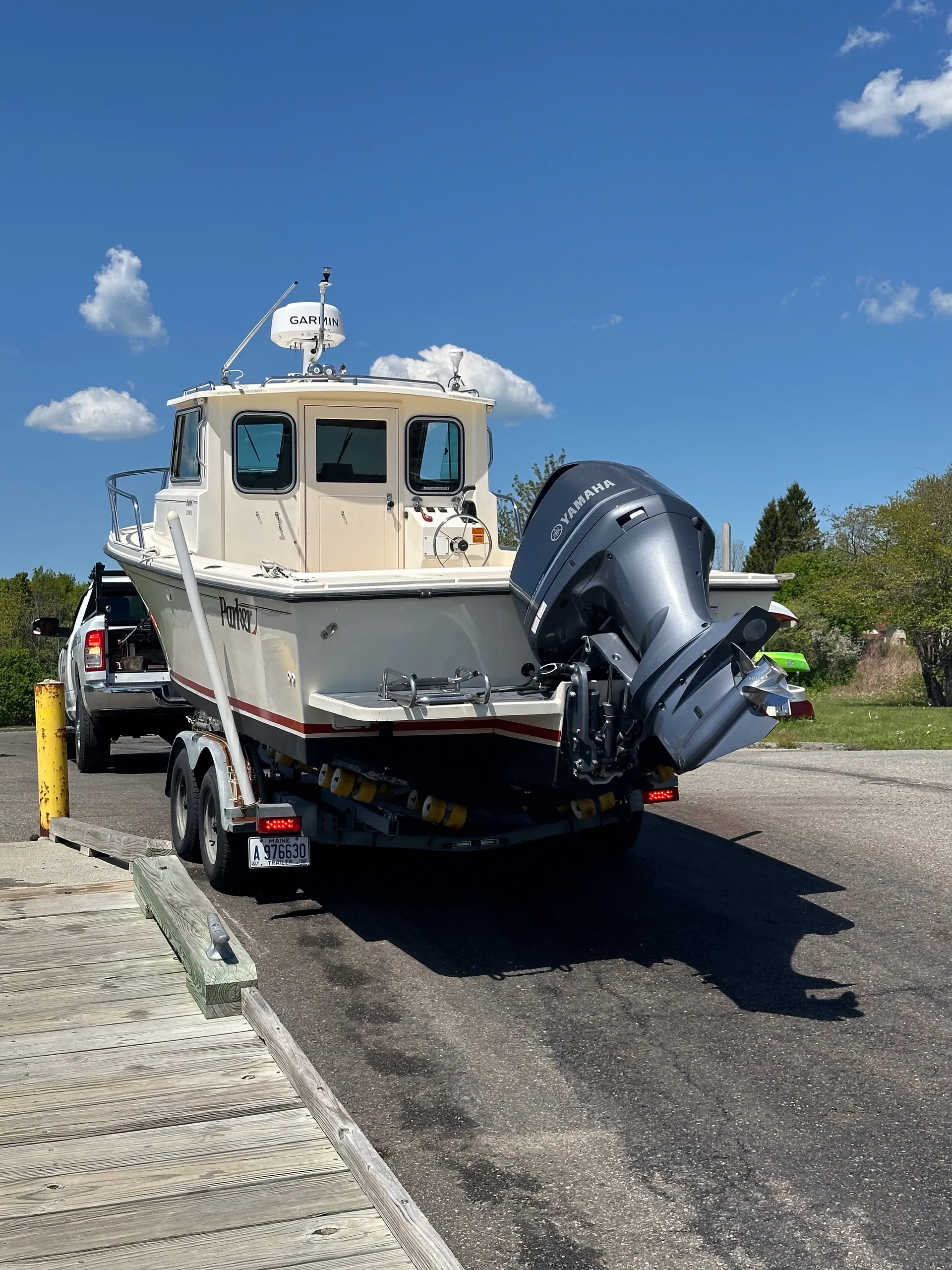 PARKER MARINE 2320 SL SPORT CABIN W/250HP 4-STROKE in Vinalhaven, ME — photo 3