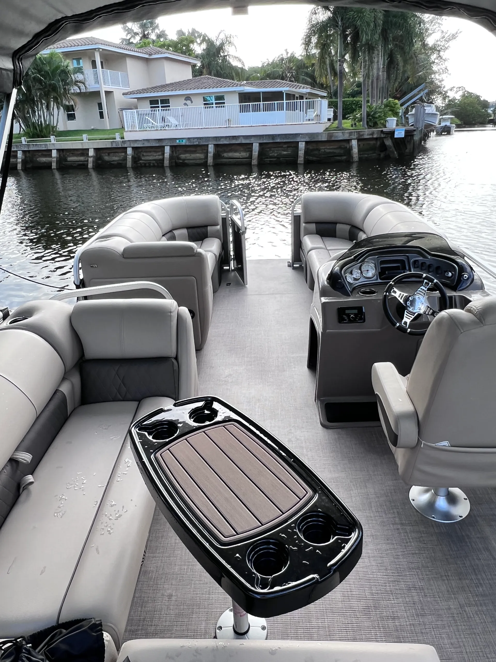 Pontoon boats for 10