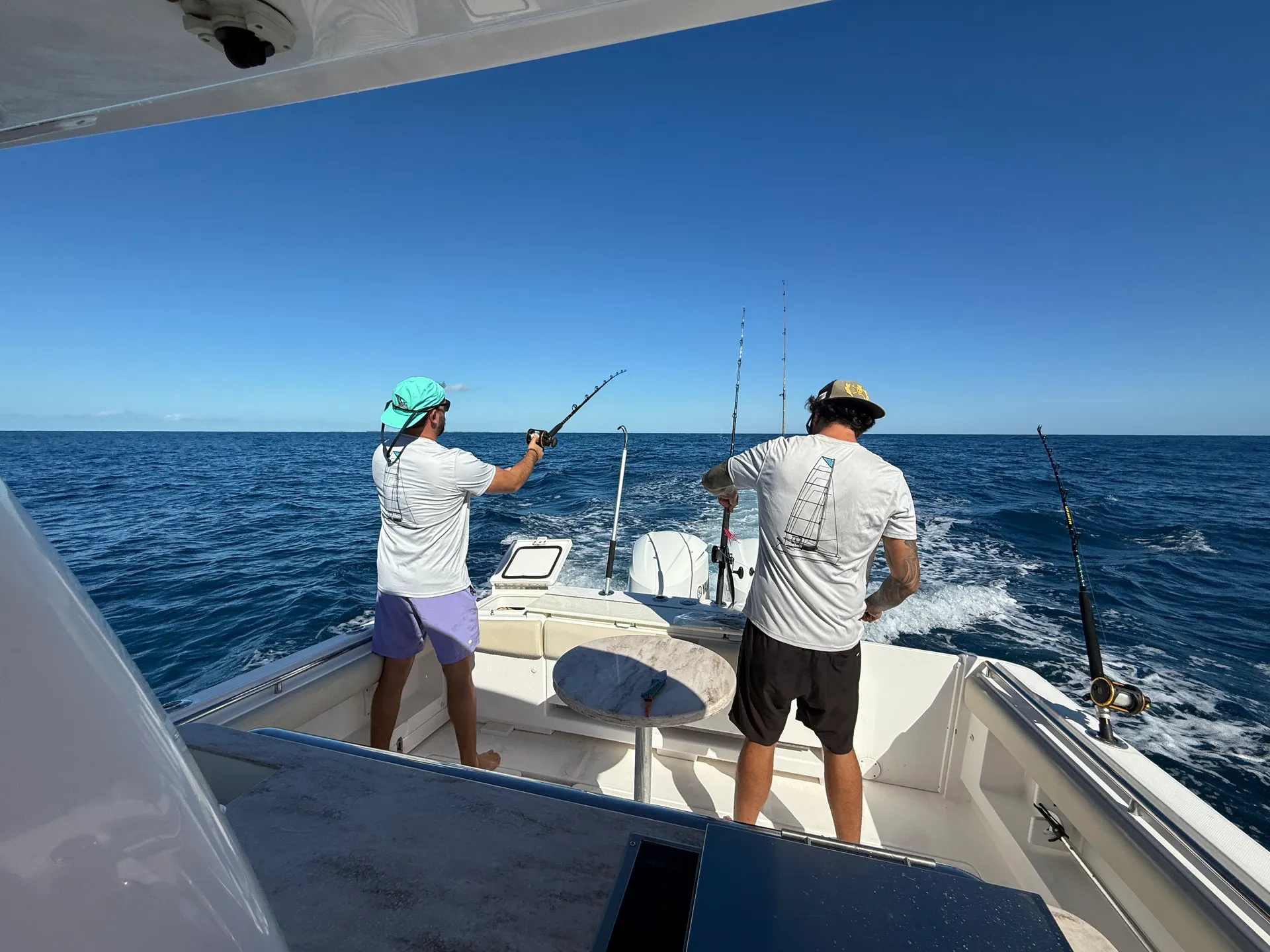 Private Center Console Yacht – Luxury Meets Adventure, Your Way