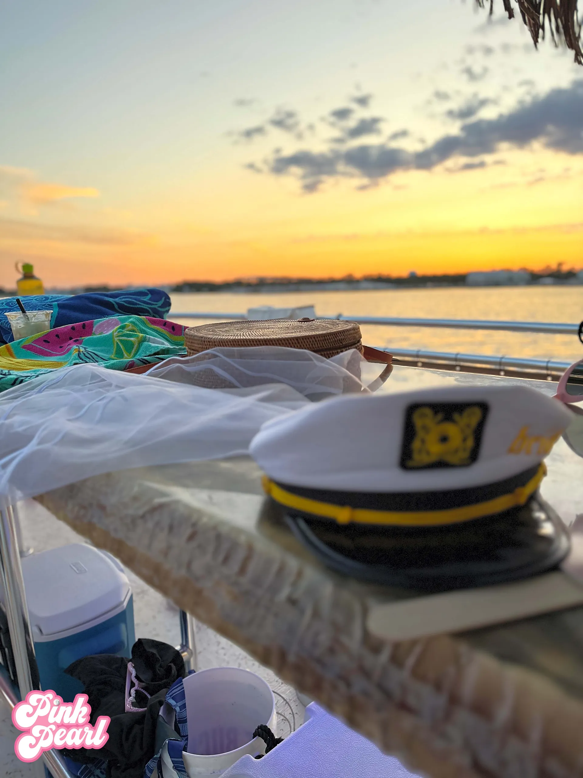 18 Passenger Tiki Boat with Captain