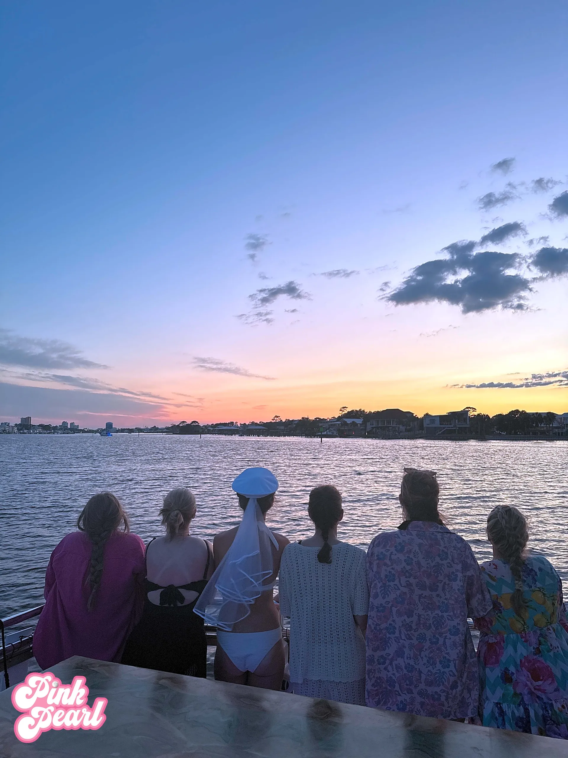 18 Passenger Tiki Boat with Captain