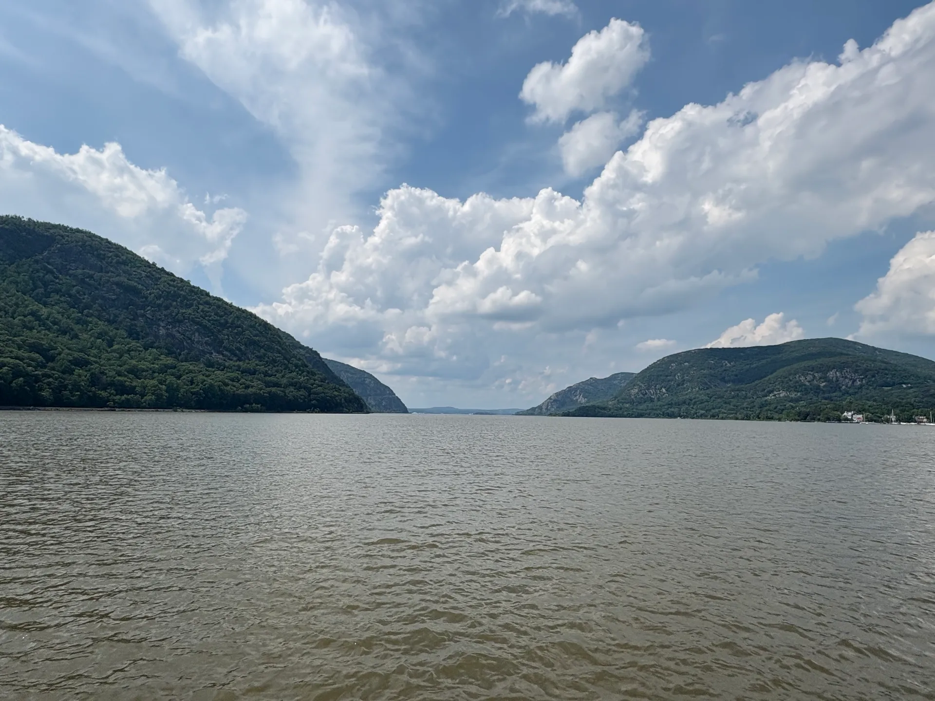 Honu Hudson River Cruises