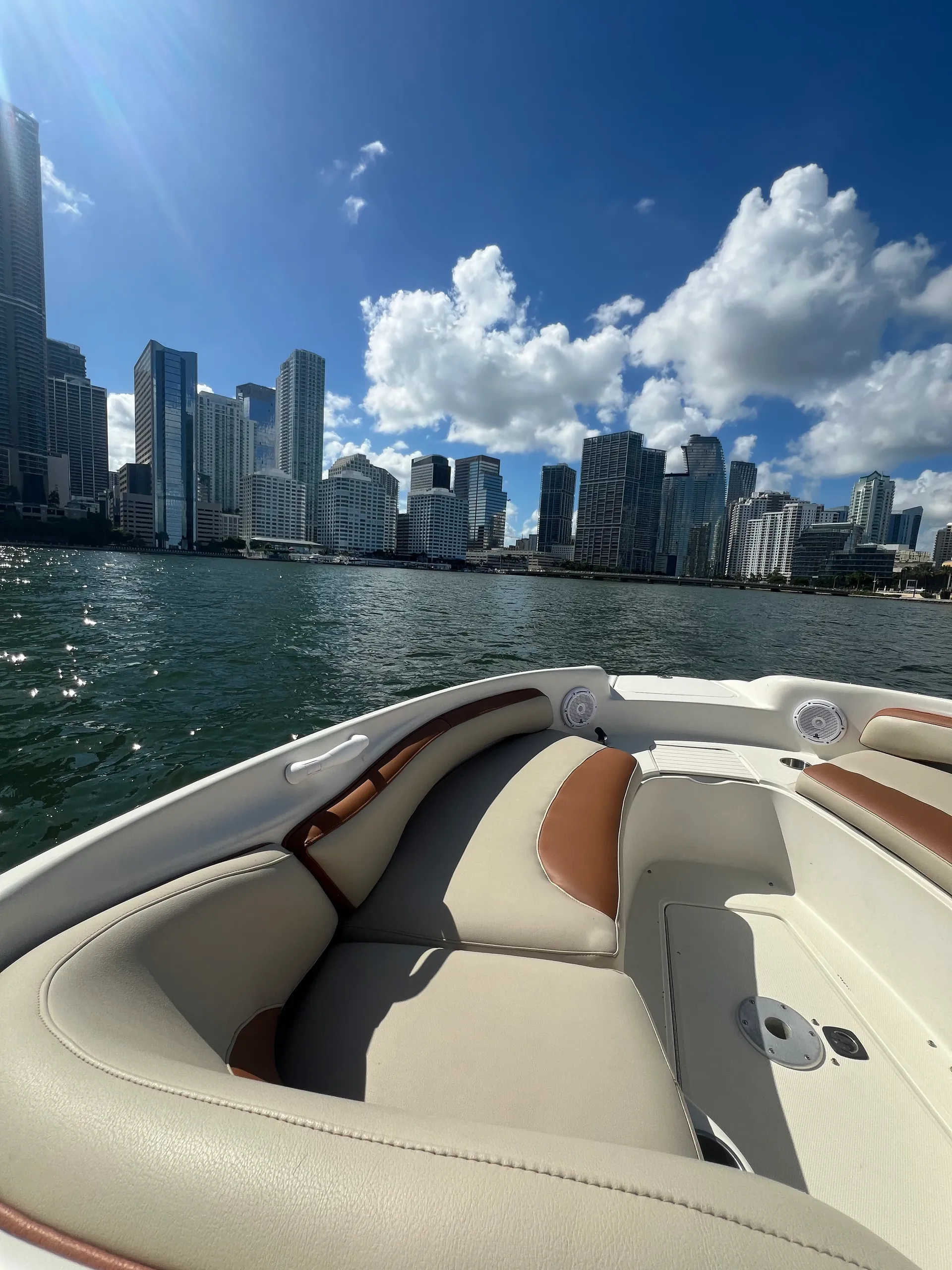 Sea Ray Boats 240 Sundeck in Miami, FL — photo 7
