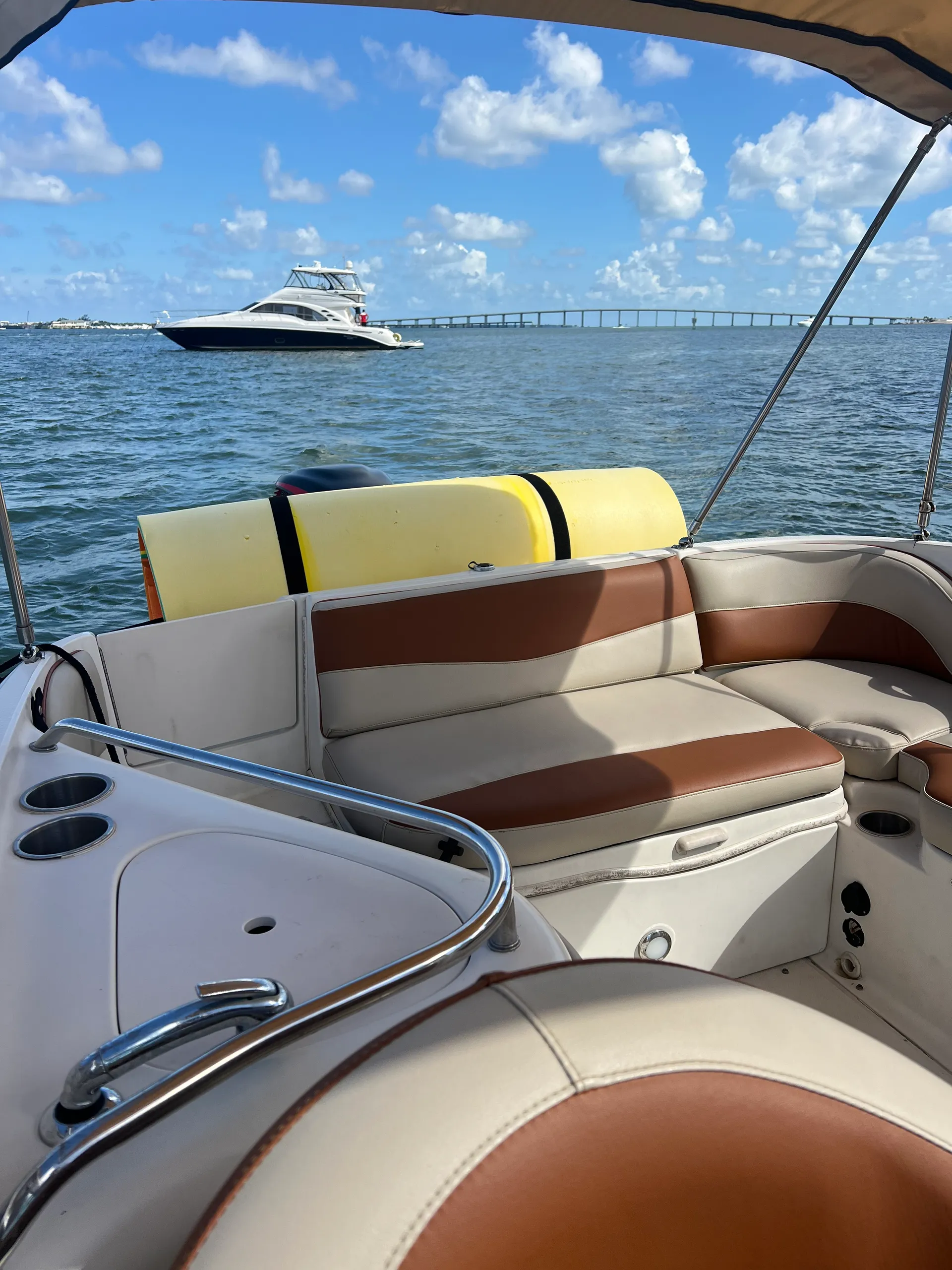Sea Ray Boats 240 Sundeck in Miami, FL — photo 10