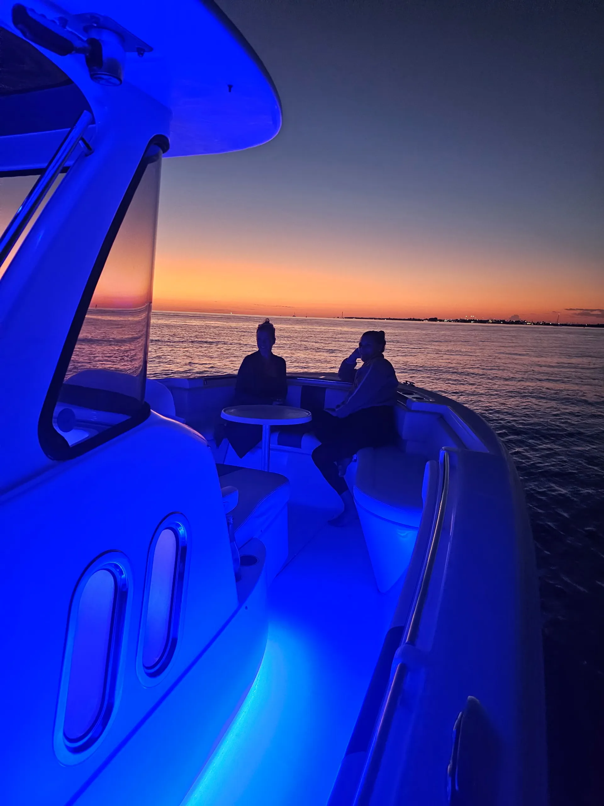 The Ultimate Luxury Center Console - Belzona 325cc
