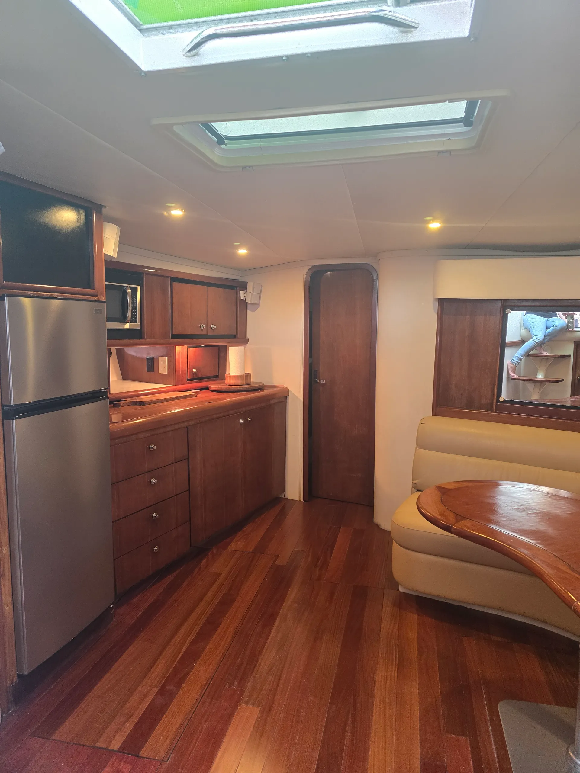 Luxury Yacht – Miami Views and Waterfront Experiences