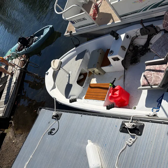 Rent a Griffith skiff in Spring Hill, FL near me