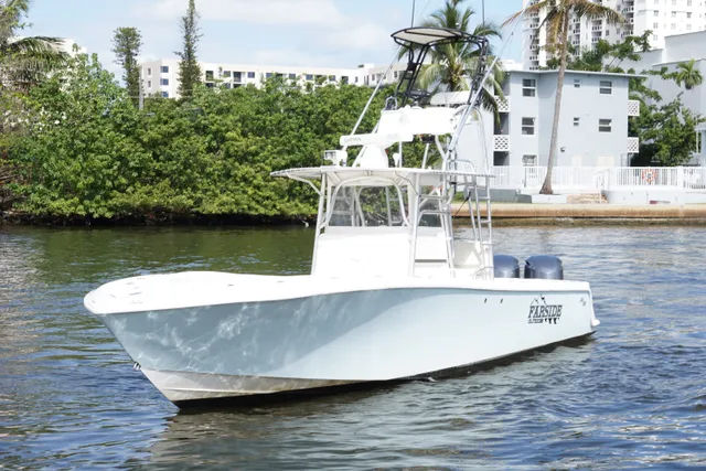 Rent a Sea Vee Boats center console in Miami, FL near me