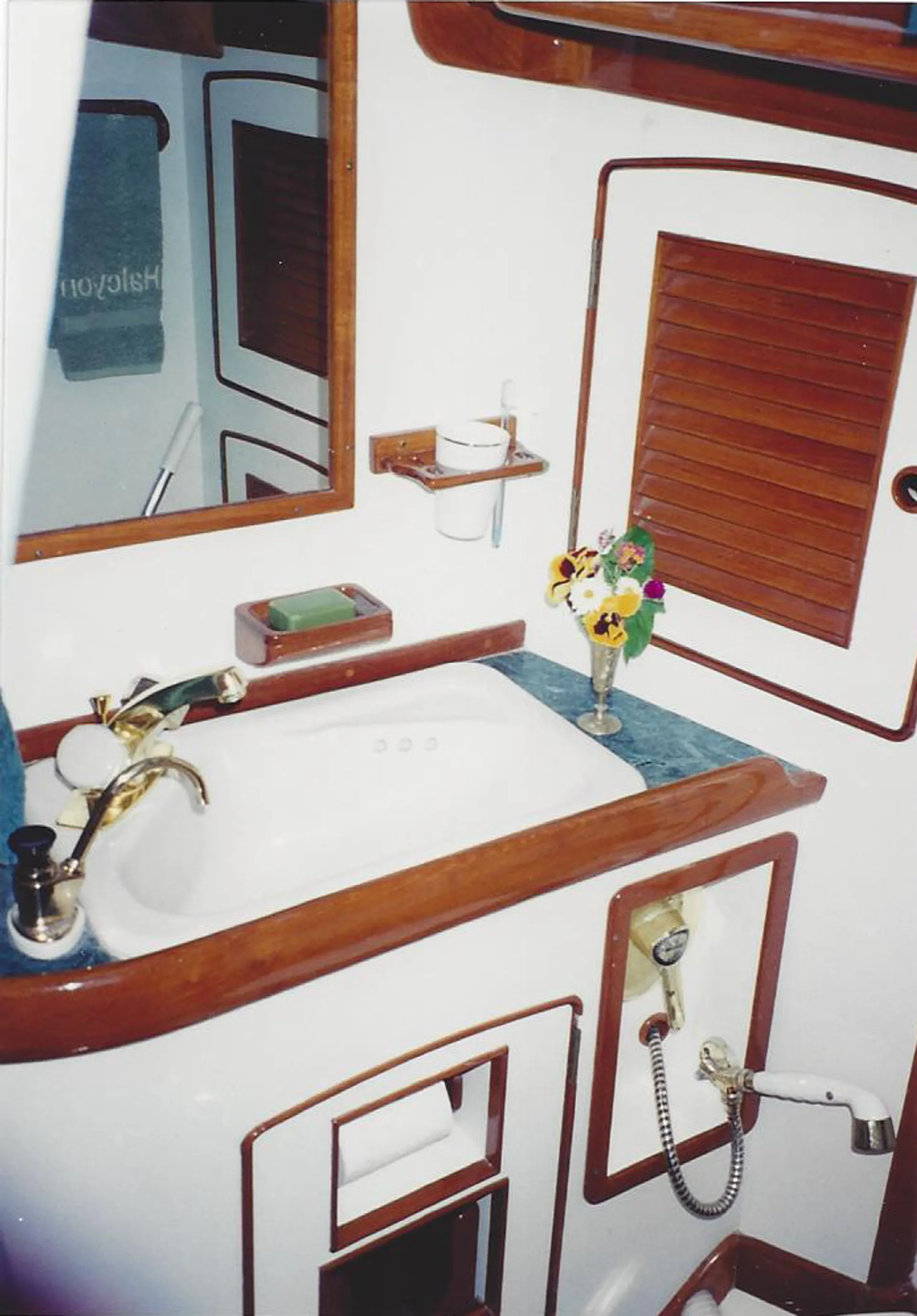 Little Harbor Marine 42 in Stony Point, NY — photo 8