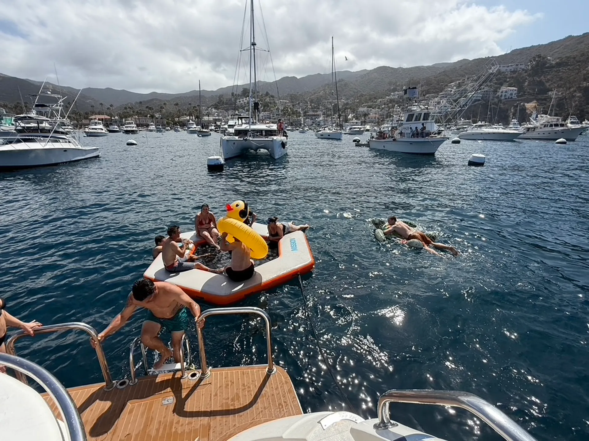 Immaculate 70ft Luxury Yacht With Captain, Marina Del Rey