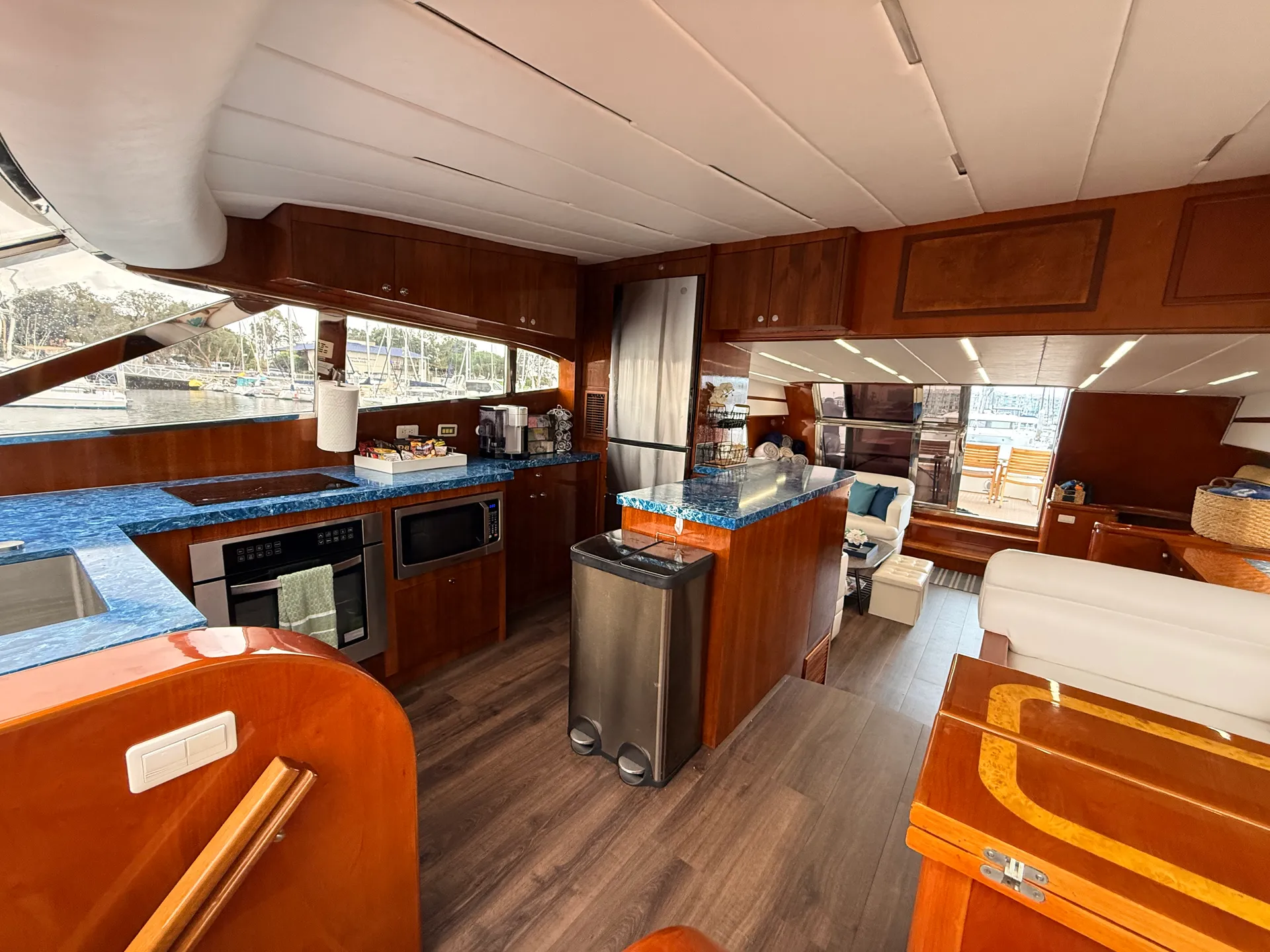 Johnson 70 in Marina del Rey, CA — photo 9