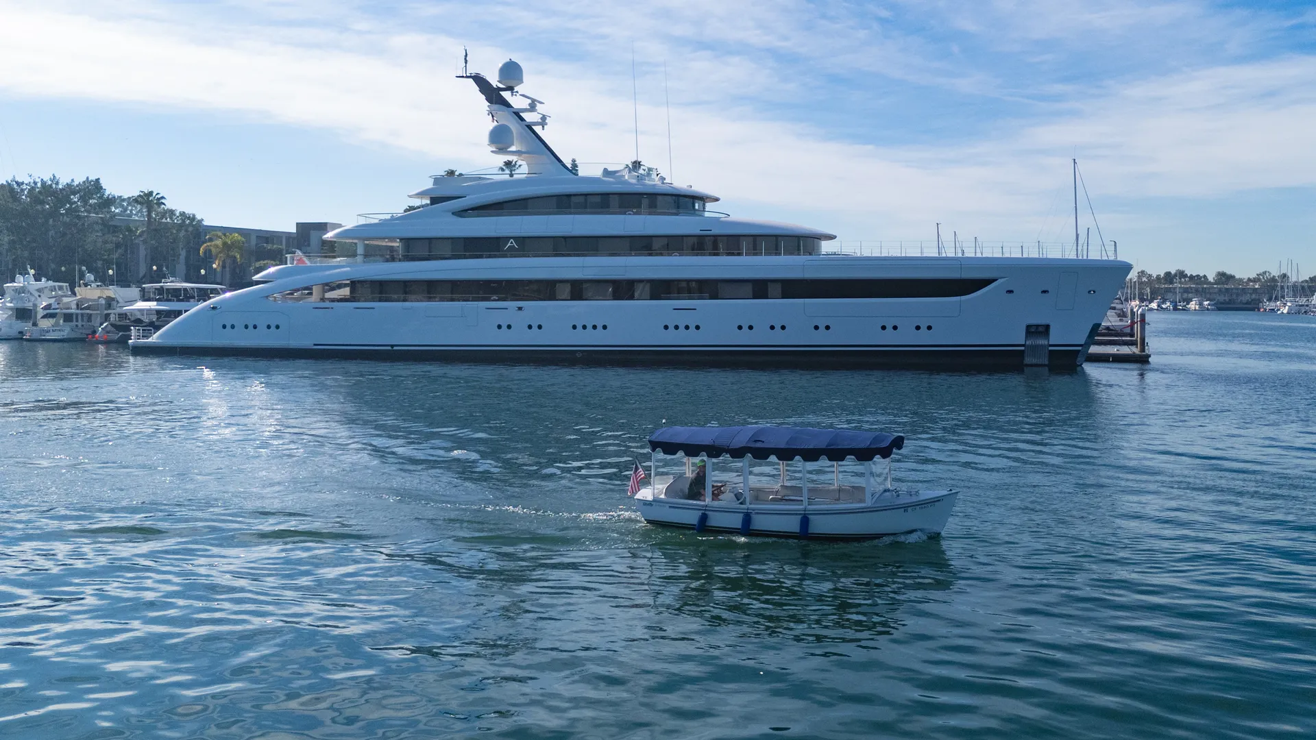 Duffy Cruise in Marina del Rey for 8! Captain Included!