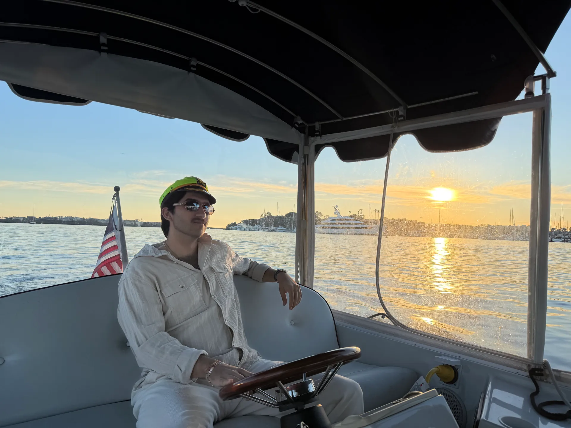 Duffy Cruise in Marina del Rey for 8! Captain Included!