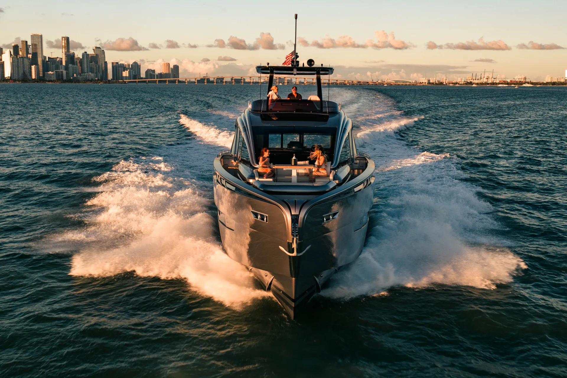 2025 Pershing GTX80 – Brand New Flagship Performance Yacht