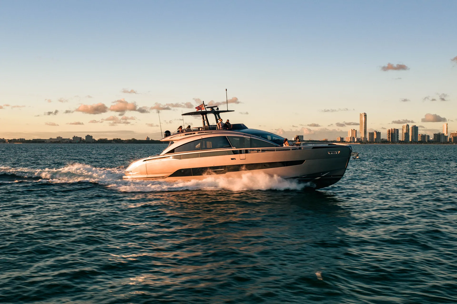 2025 Pershing GTX80 – Brand New Flagship Performance Yacht