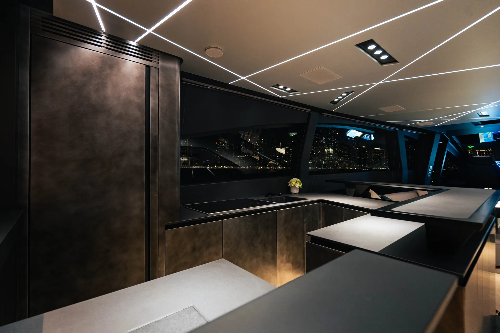2025 Pershing GTX80 – Brand New Flagship Performance Yacht