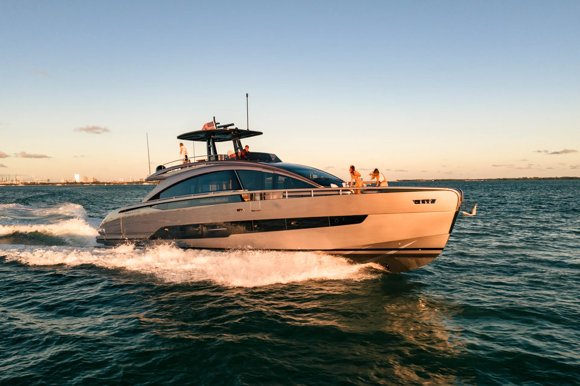 2025 Pershing GTX80 – Brand New Flagship Performance Yacht
