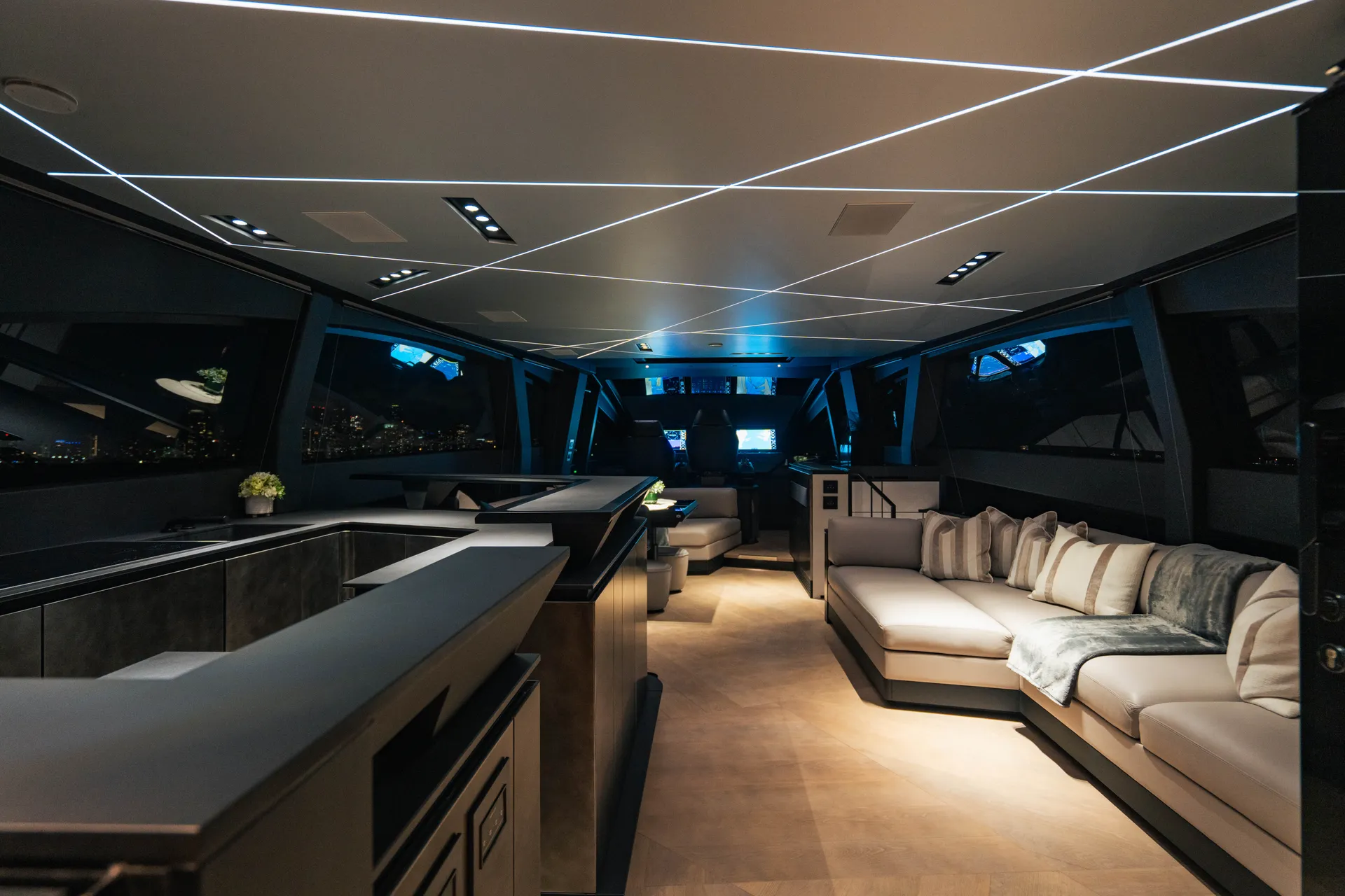 2025 Pershing GTX80 – Brand New Flagship Performance Yacht