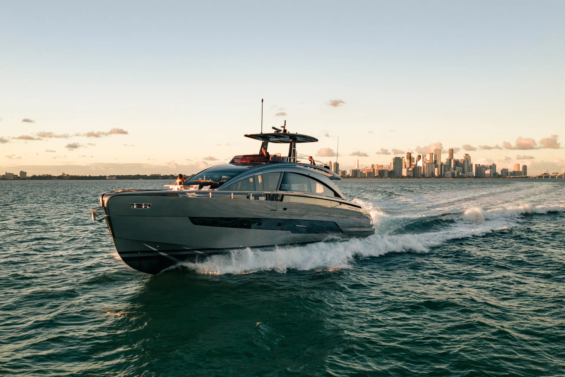 2025 Pershing GTX80 – Brand New Flagship Performance Yacht