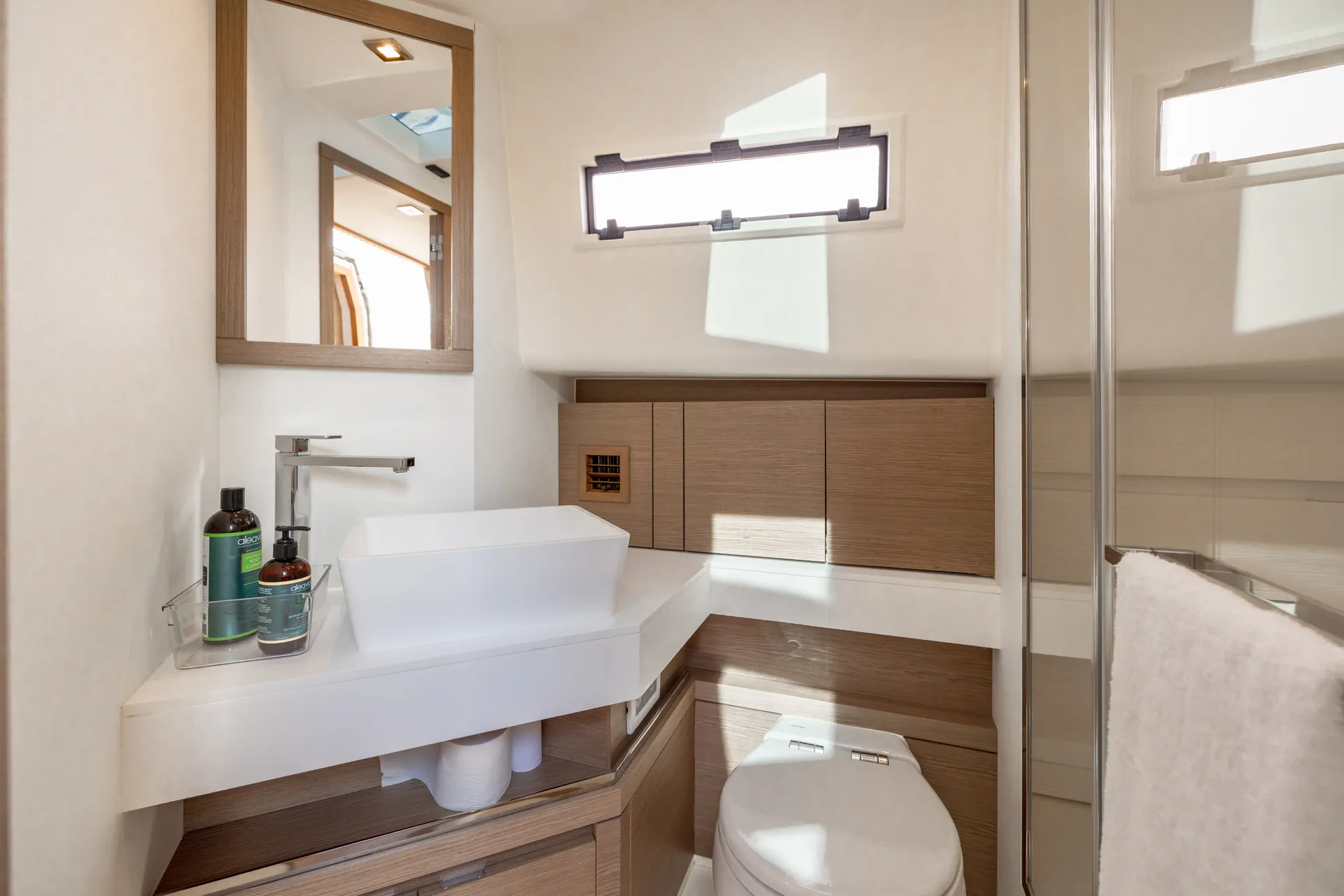 Luxury Day Boat In Montauk NY - Pardo 43