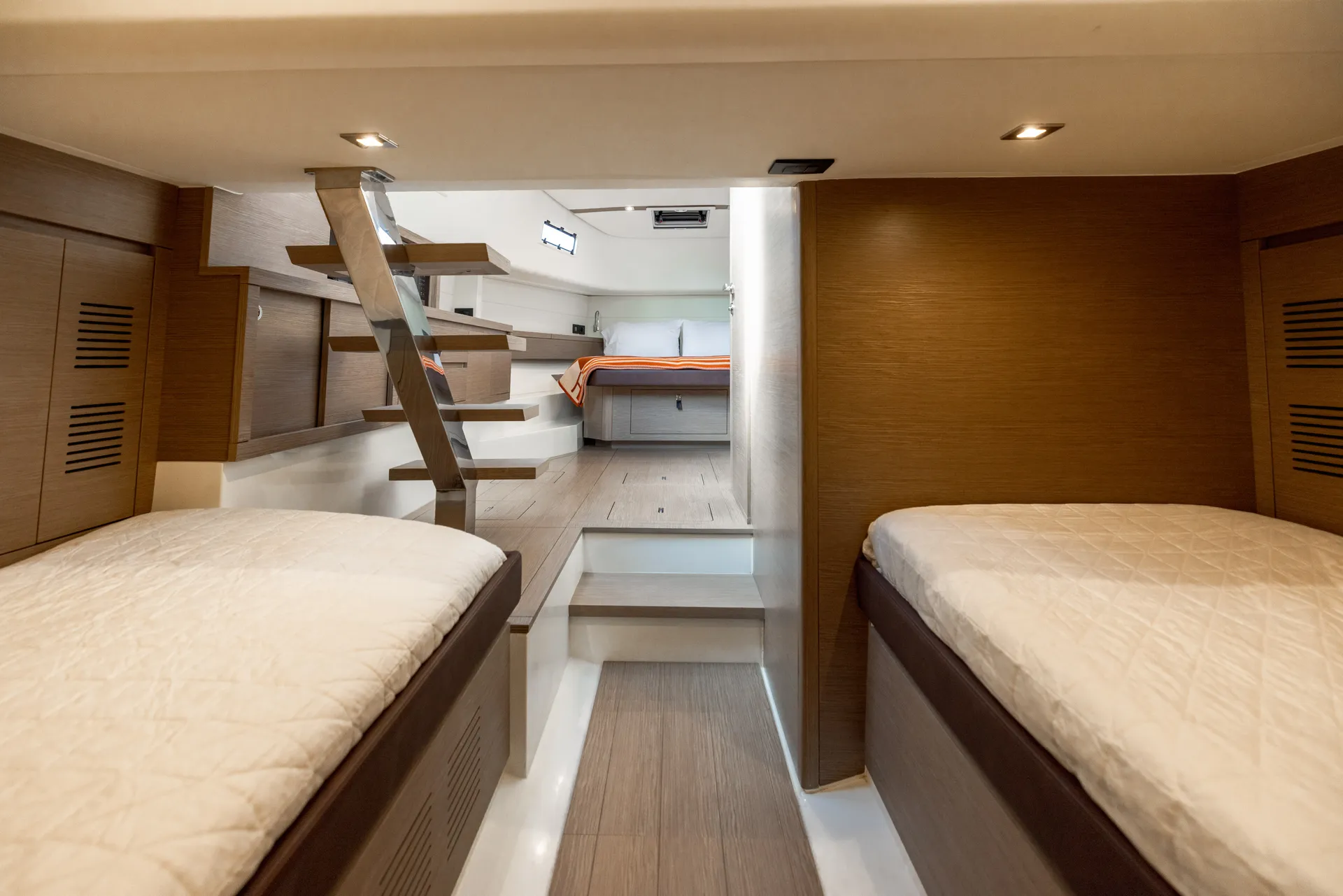 Luxury Day Boat In Montauk NY - Pardo 43