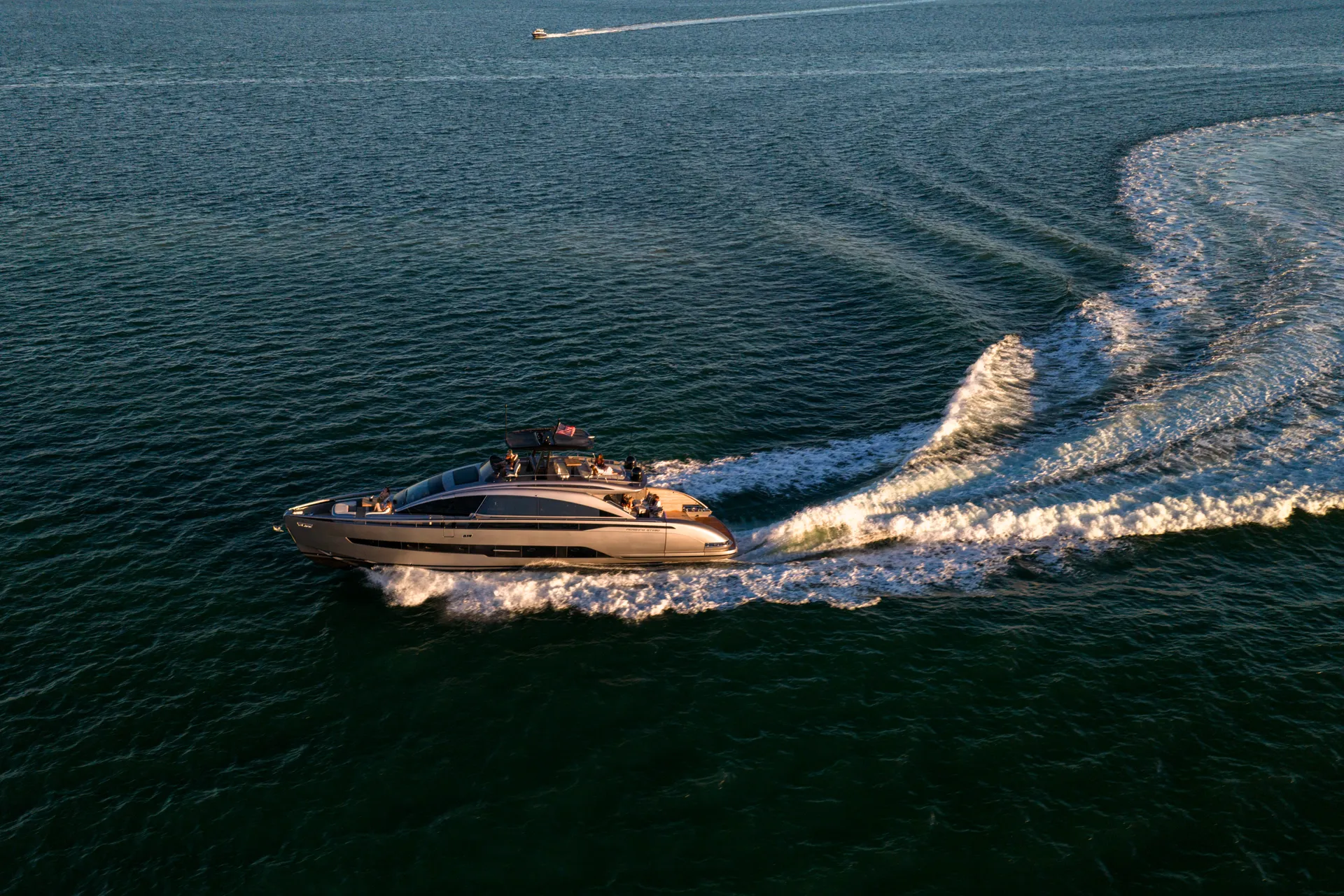 2025 Pershing GTX80 – Brand New Flagship Performance Yacht