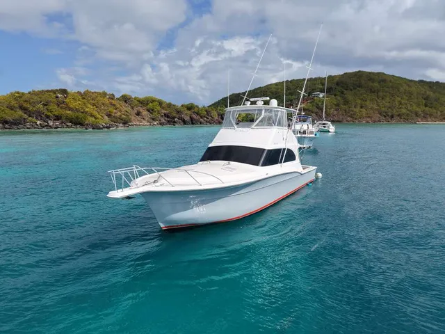 Rent a Cavileer flybridge in Fajardo, Fajardo near me